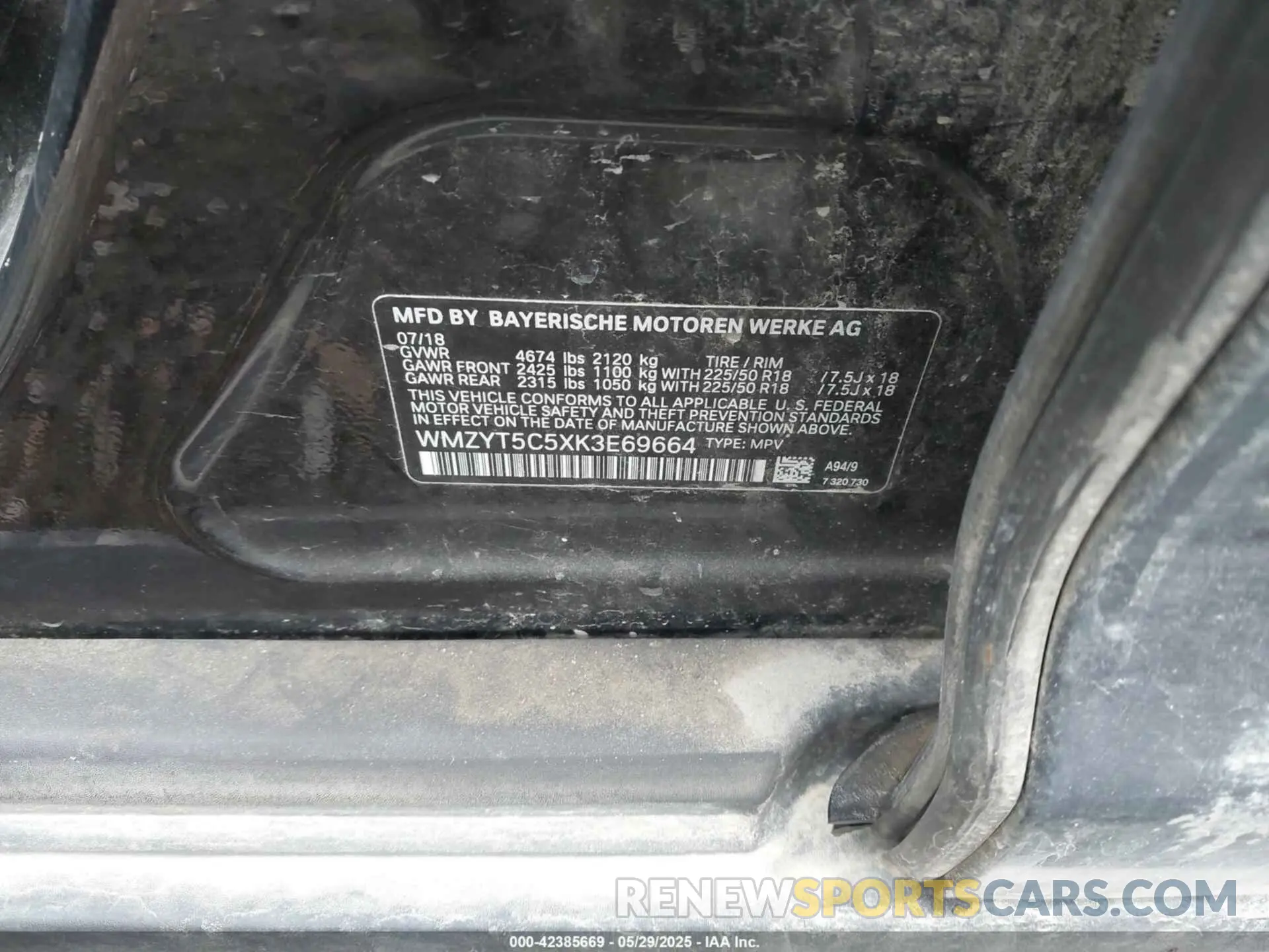 9 Photograph of a damaged car WMZYT5C5XK3E69664 MINI COUNTRYMAN 2019