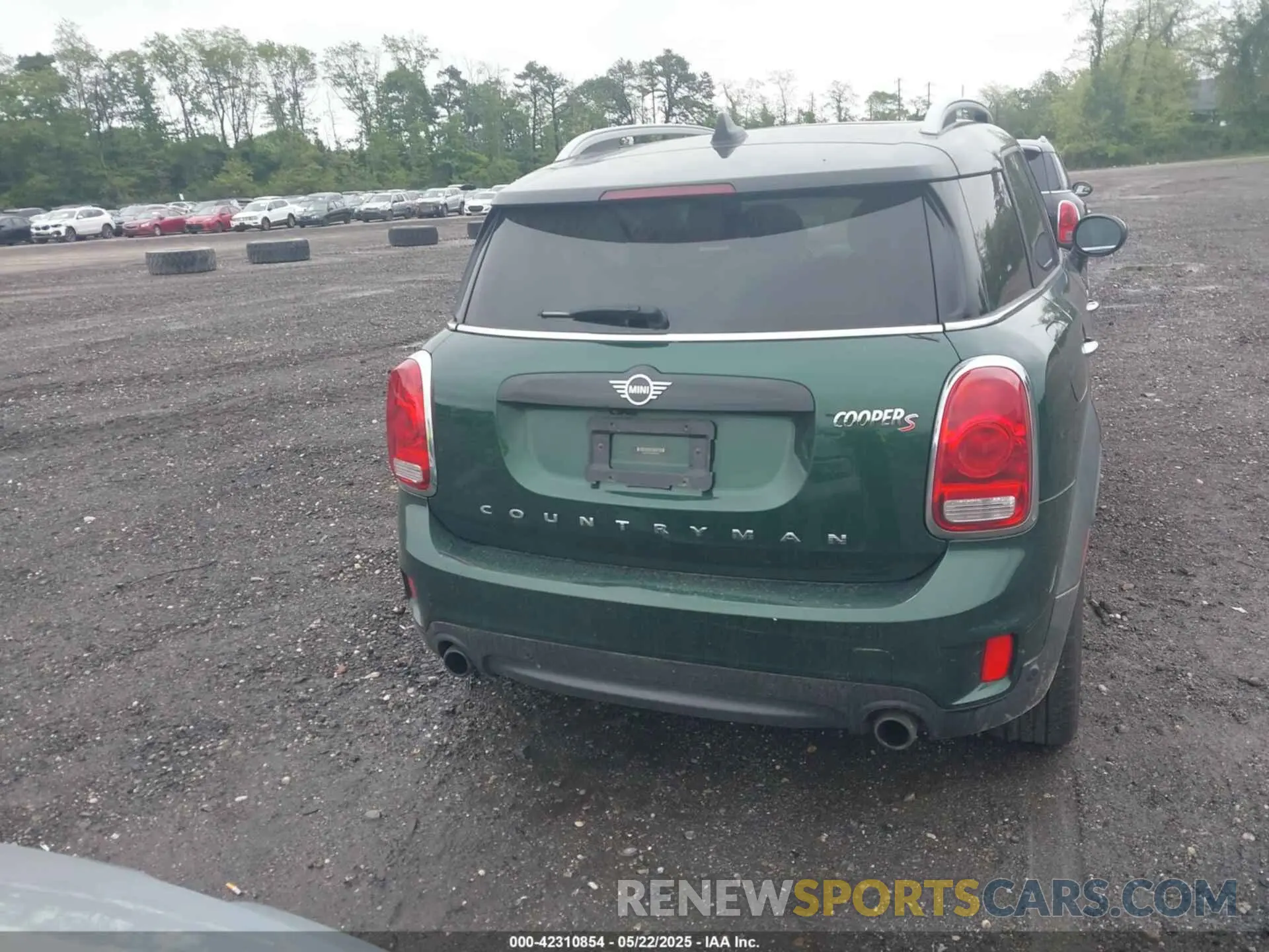 16 Photograph of a damaged car WMZYT5C5XK3G94330 MINI COUNTRYMAN 2019