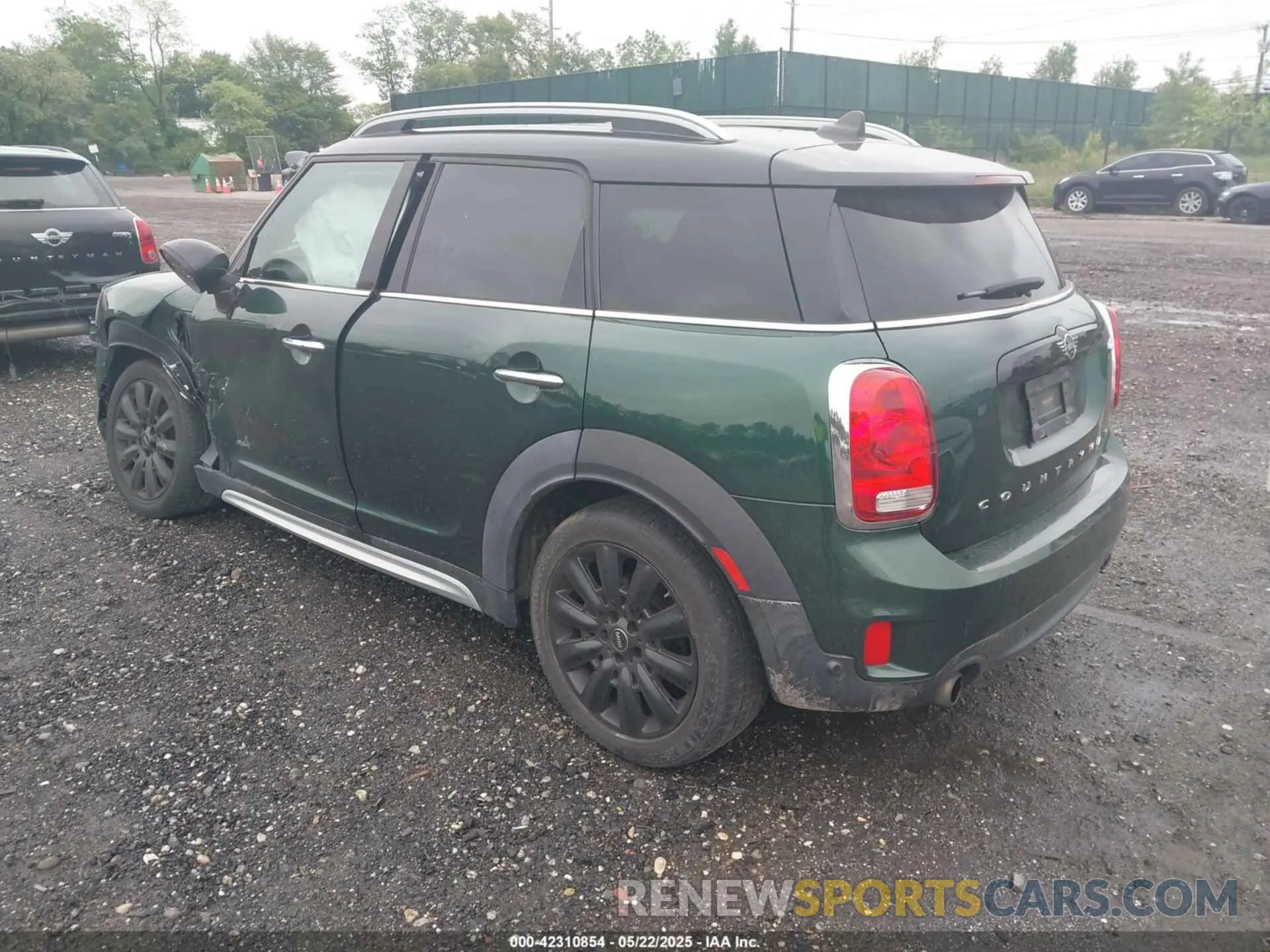 3 Photograph of a damaged car WMZYT5C5XK3G94330 MINI COUNTRYMAN 2019