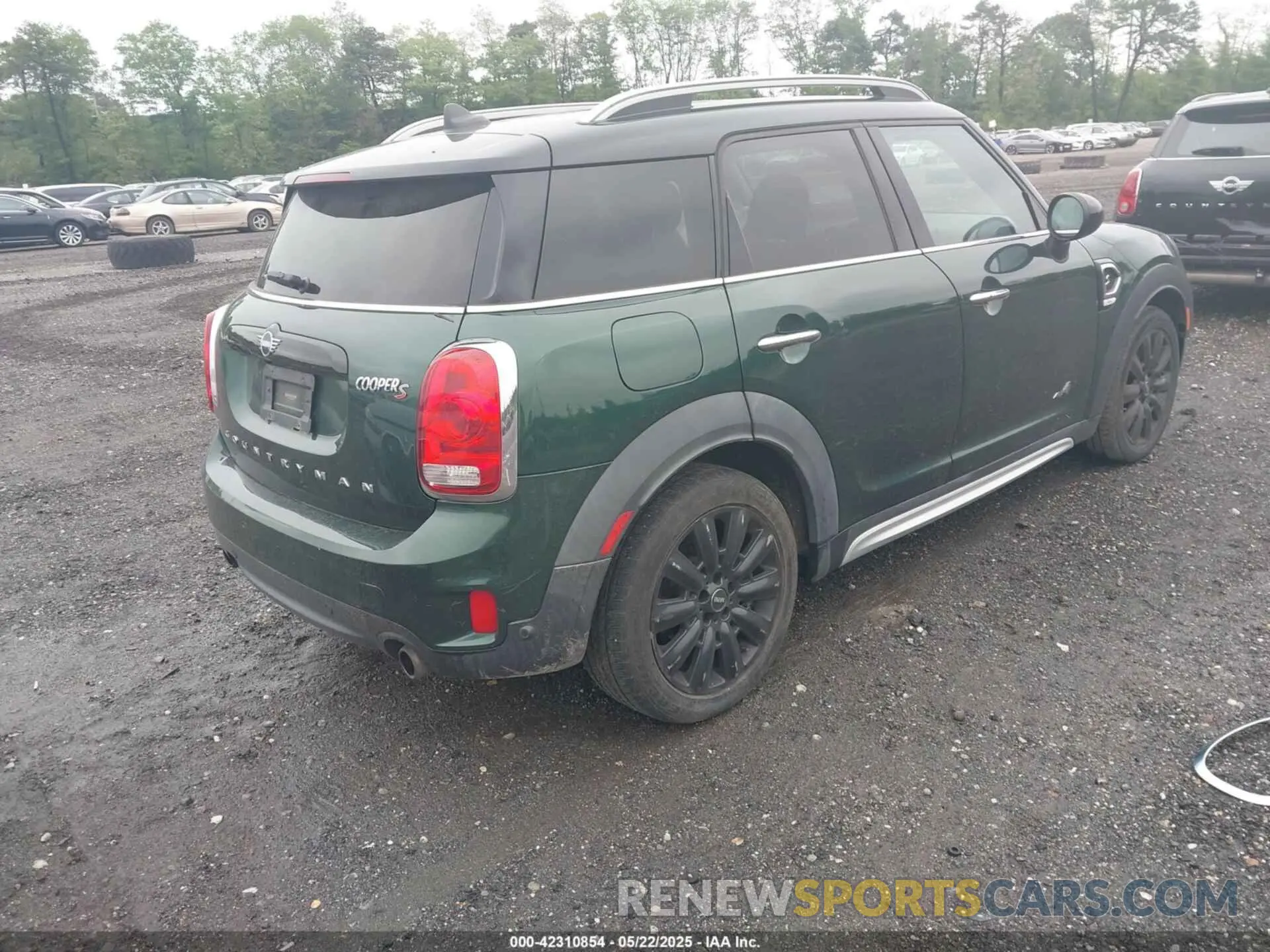 4 Photograph of a damaged car WMZYT5C5XK3G94330 MINI COUNTRYMAN 2019