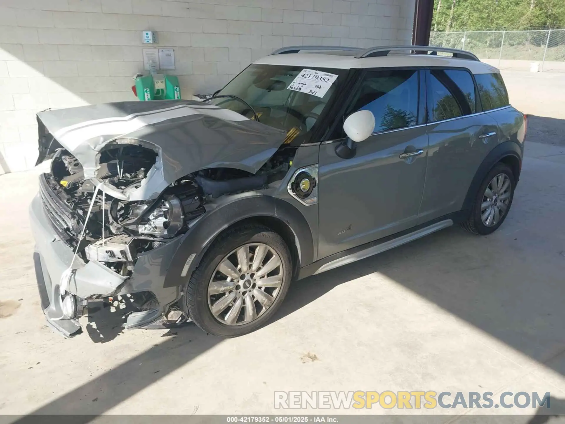 2 Photograph of a damaged car WMZYU7C55K3F93978 MINI COUNTRYMAN 2019