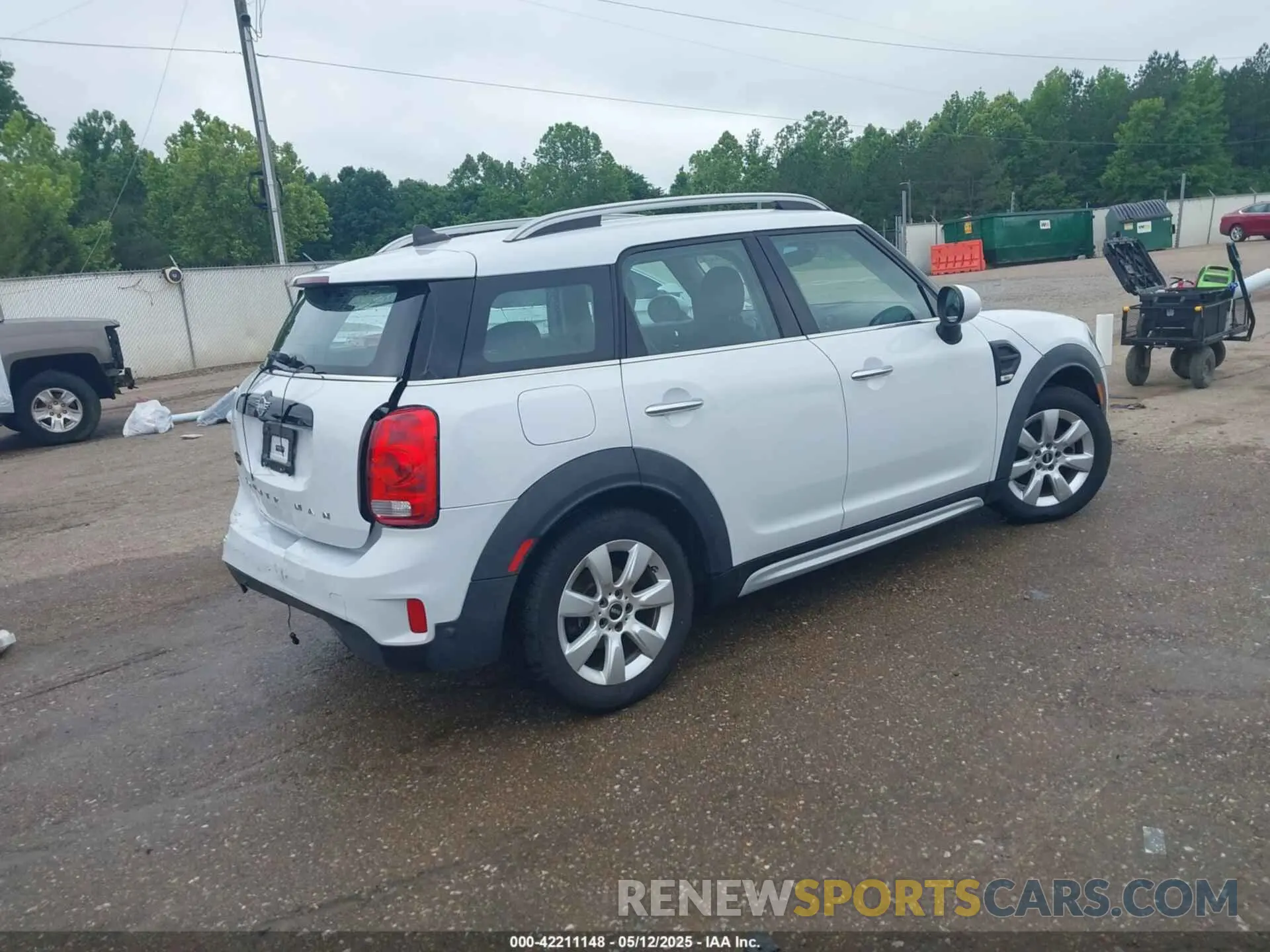 4 Photograph of a damaged car WMZYV5C54K3F57541 MINI COUNTRYMAN 2019