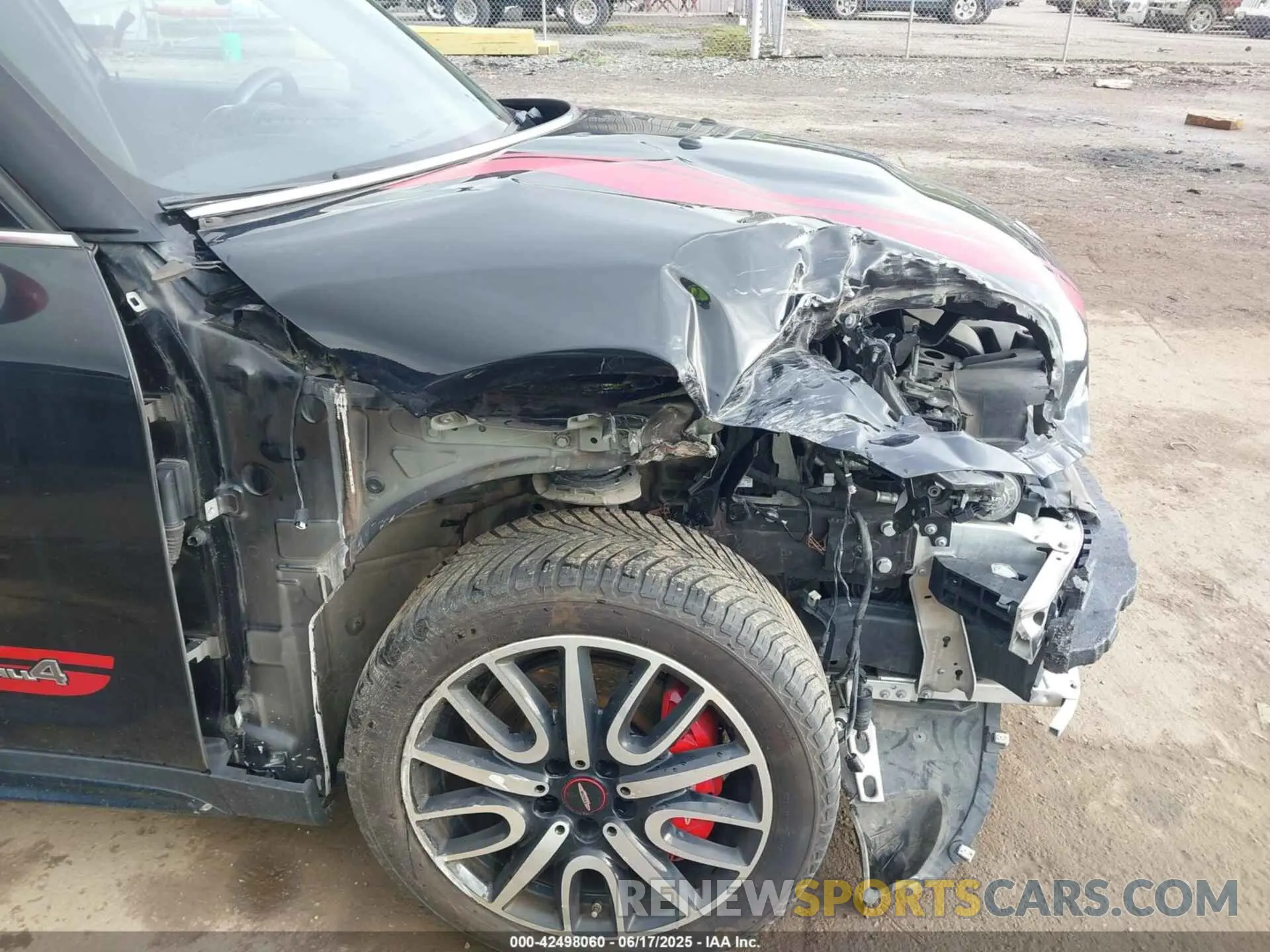 17 Photograph of a damaged car WMZYV9C52K3B92204 MINI COUNTRYMAN 2019