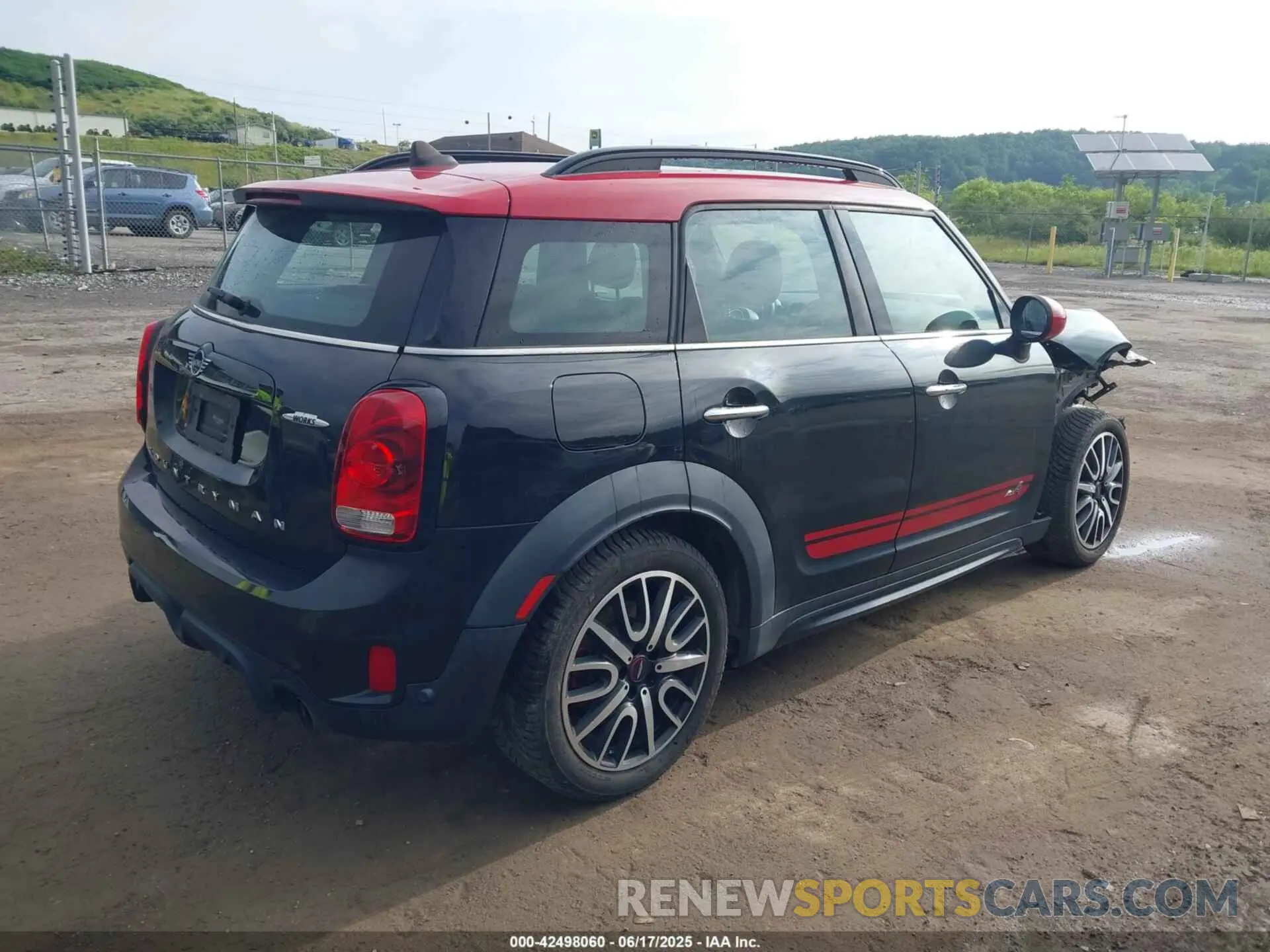 4 Photograph of a damaged car WMZYV9C52K3B92204 MINI COUNTRYMAN 2019