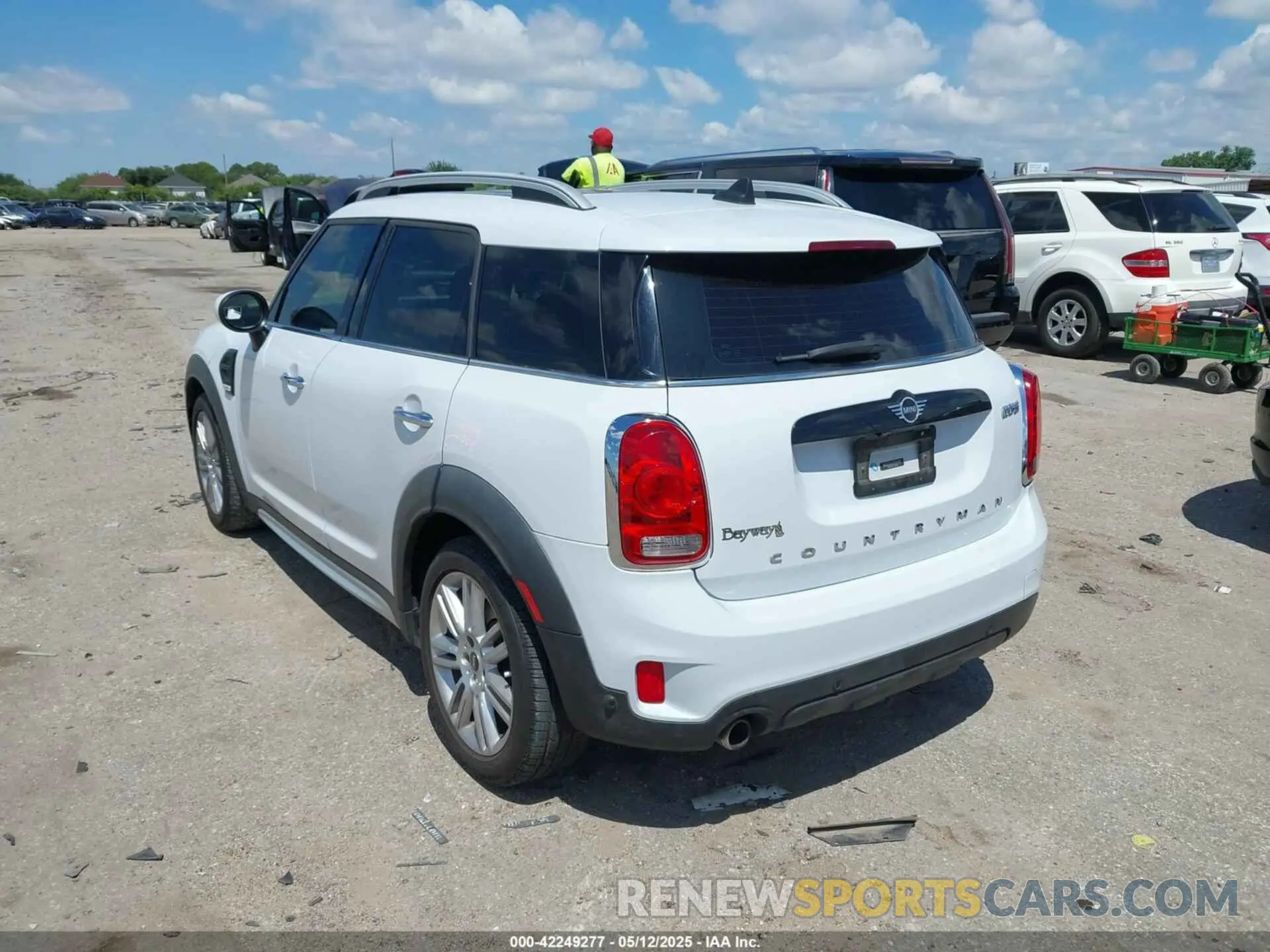 3 Photograph of a damaged car WMZYW3C00L3L02096 MINI COUNTRYMAN 2020