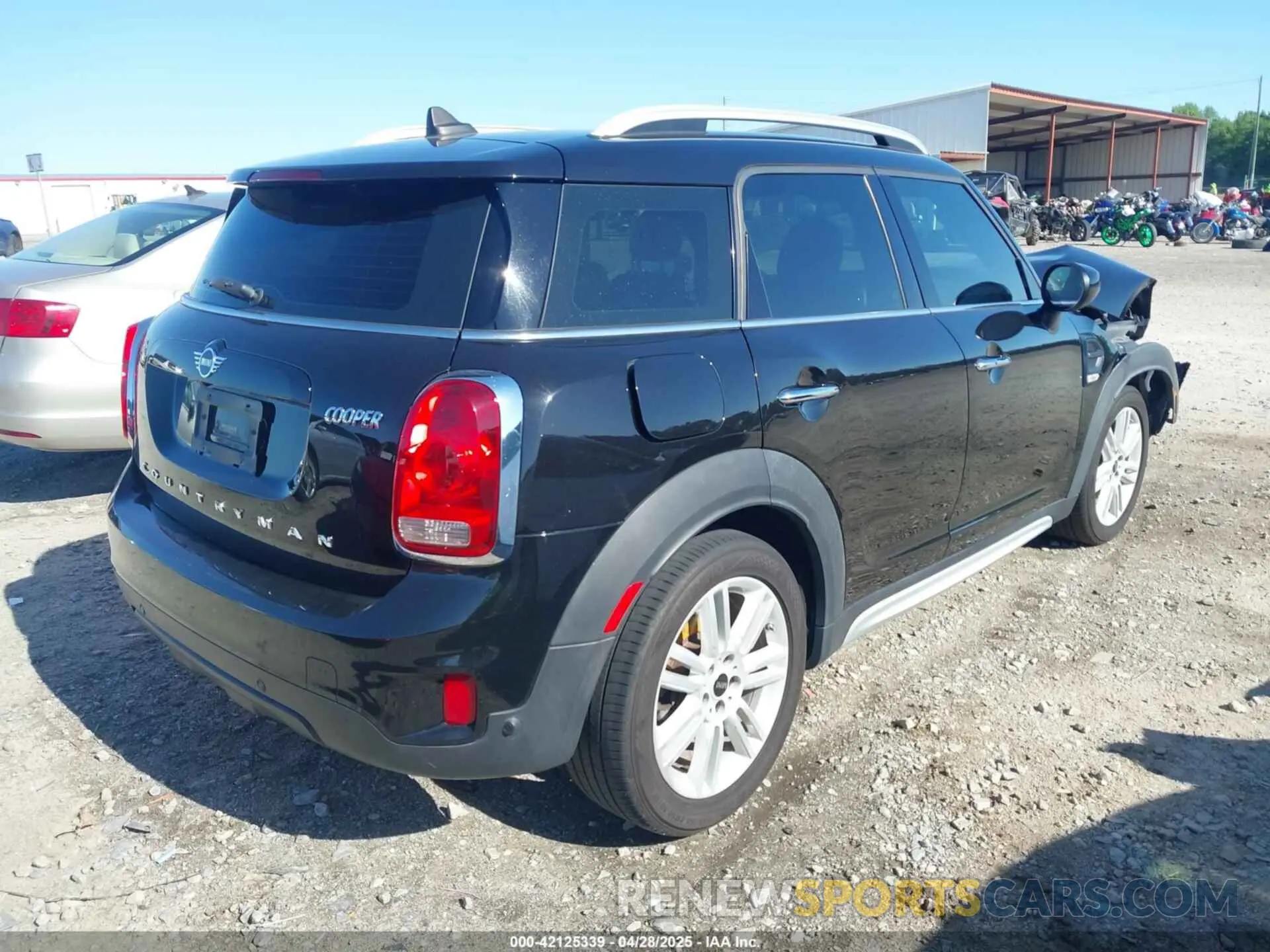 4 Photograph of a damaged car WMZYW3C00L3L28083 MINI COUNTRYMAN 2020