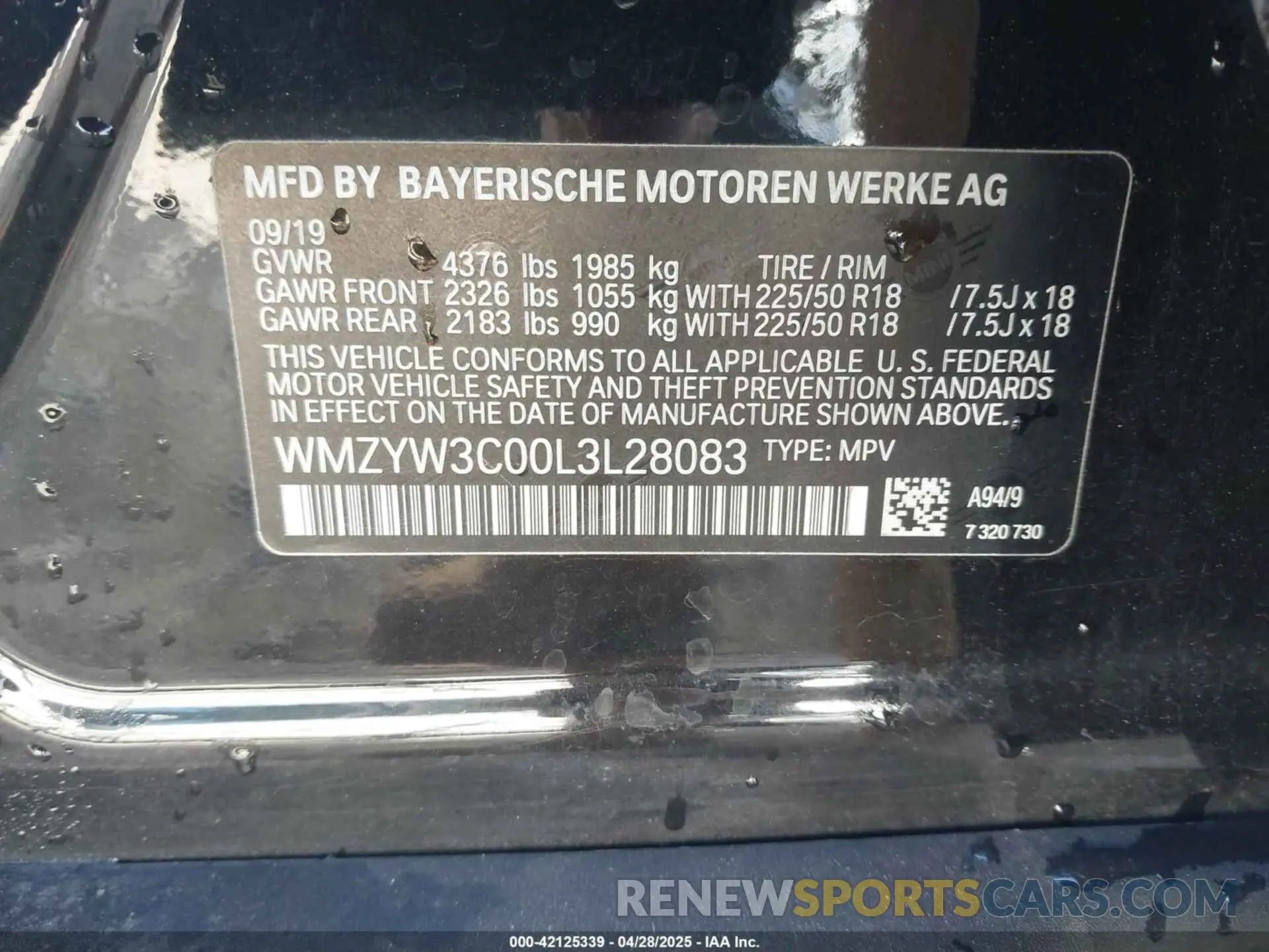 9 Photograph of a damaged car WMZYW3C00L3L28083 MINI COUNTRYMAN 2020