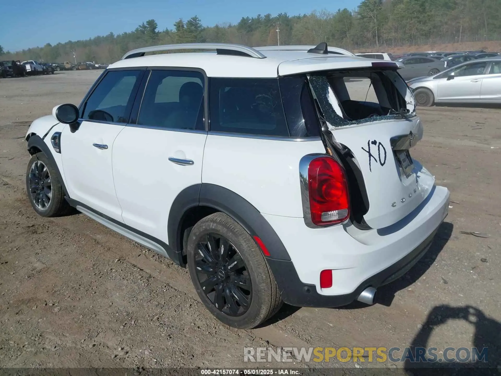 3 Photograph of a damaged car WMZYX1C01L3L66231 MINI COUNTRYMAN 2020