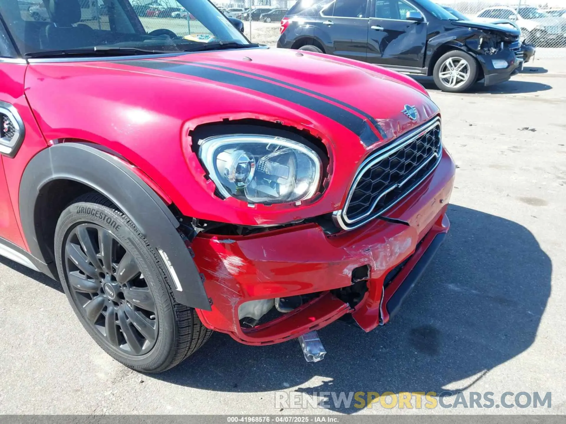 6 Photograph of a damaged car WMZYX1C05L3L25438 MINI COUNTRYMAN 2020