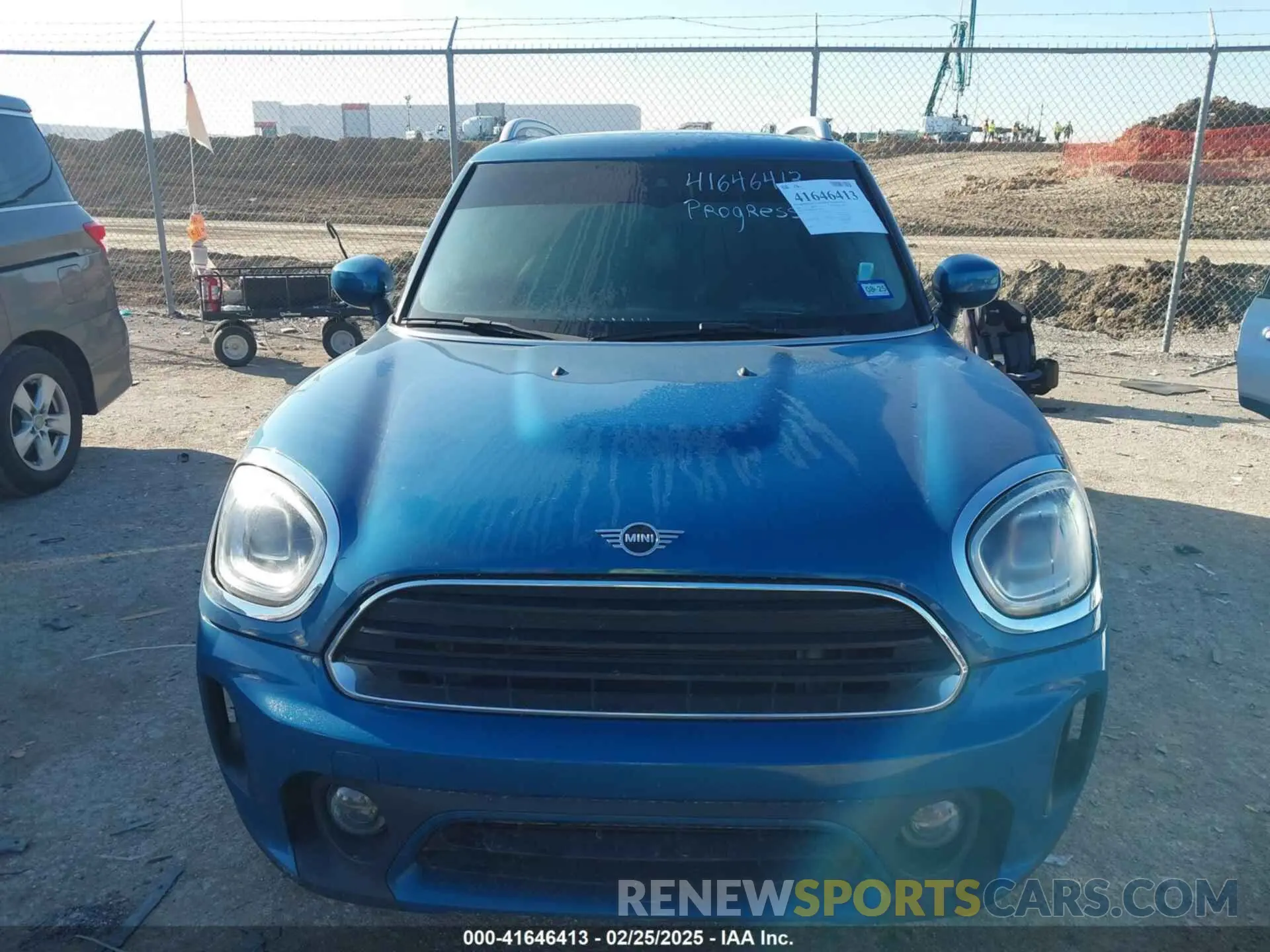 12 Photograph of a damaged car WMZ23BR01N3N71629 MINI COUNTRYMAN 2022