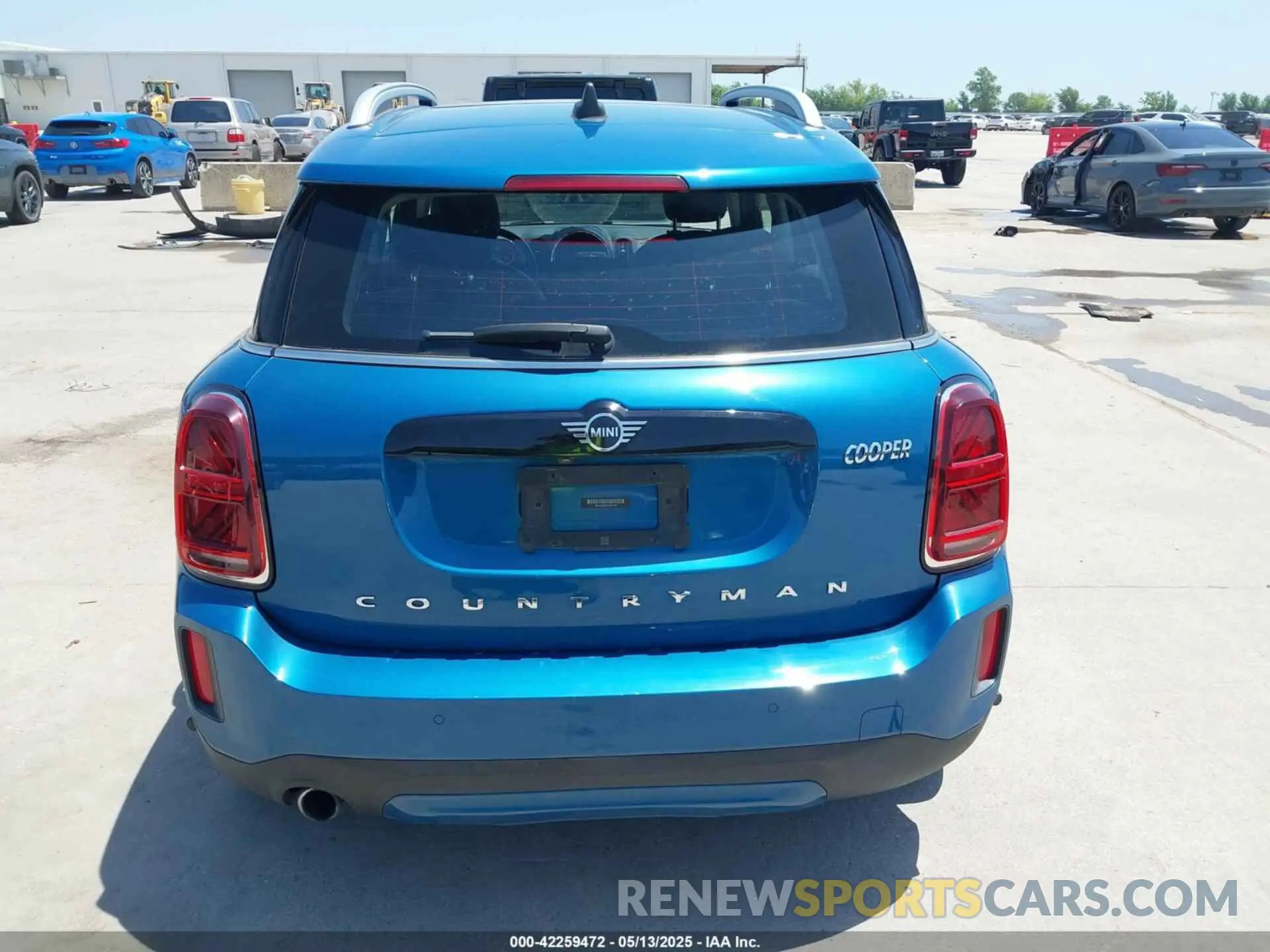16 Photograph of a damaged car WMZ23BR04N3N61287 MINI COUNTRYMAN 2022