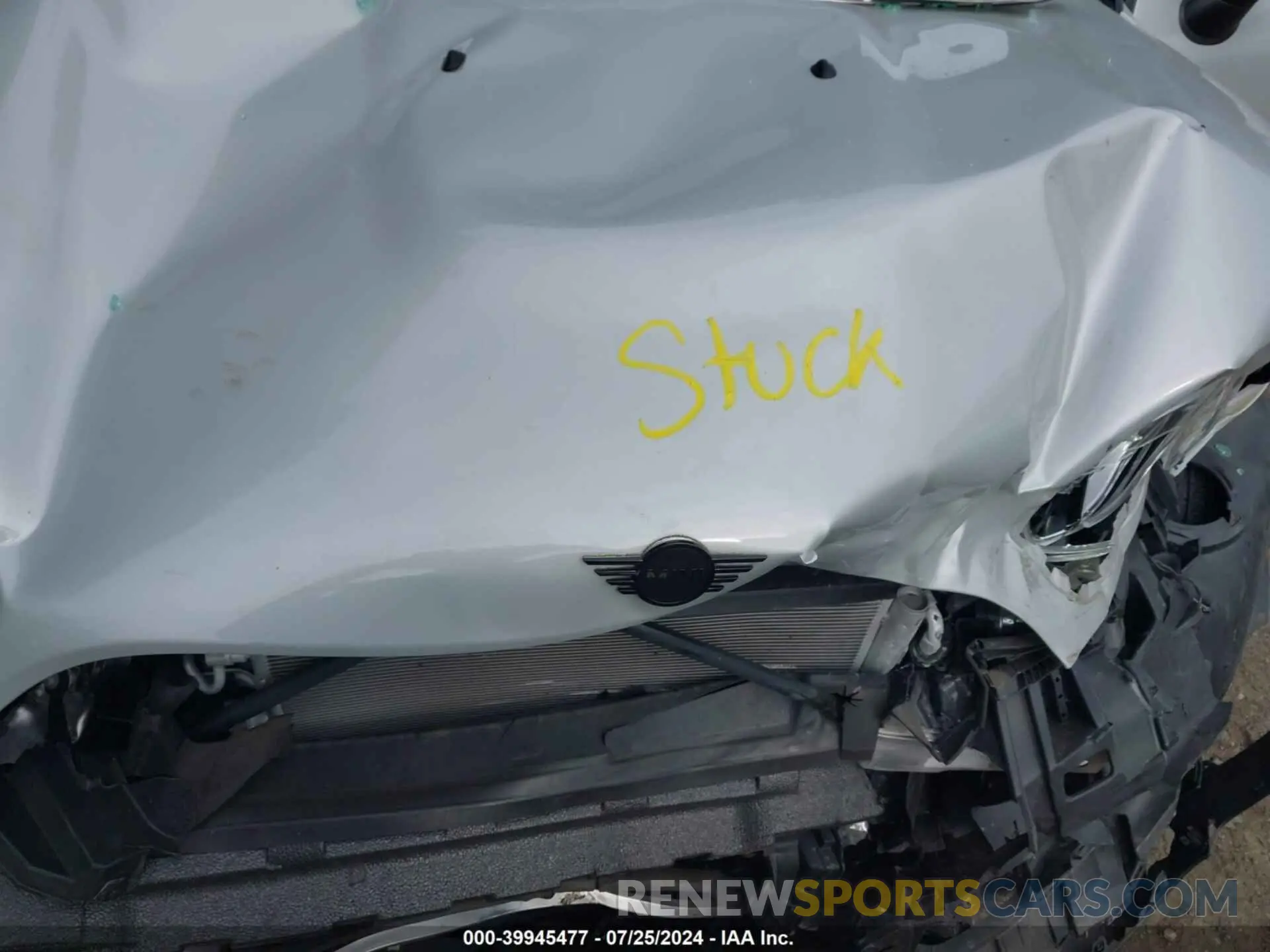 10 Photograph of a damaged car WMZ33BS0XN3N40393 MINI COUNTRYMAN 2022