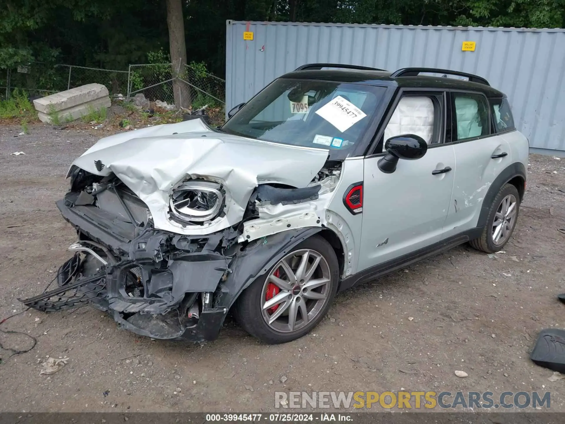 2 Photograph of a damaged car WMZ33BS0XN3N40393 MINI COUNTRYMAN 2022