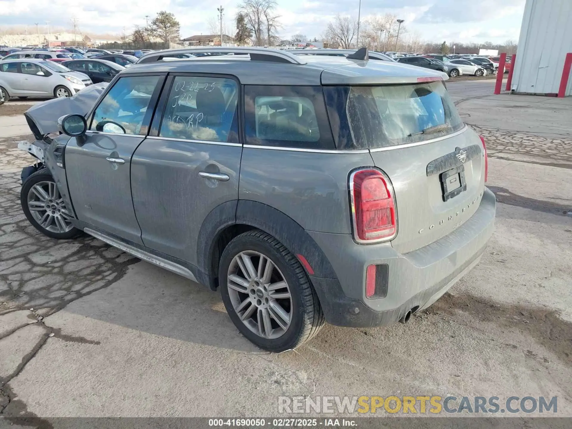3 Photograph of a damaged car WMZ43BR09N3N62573 MINI COUNTRYMAN 2022