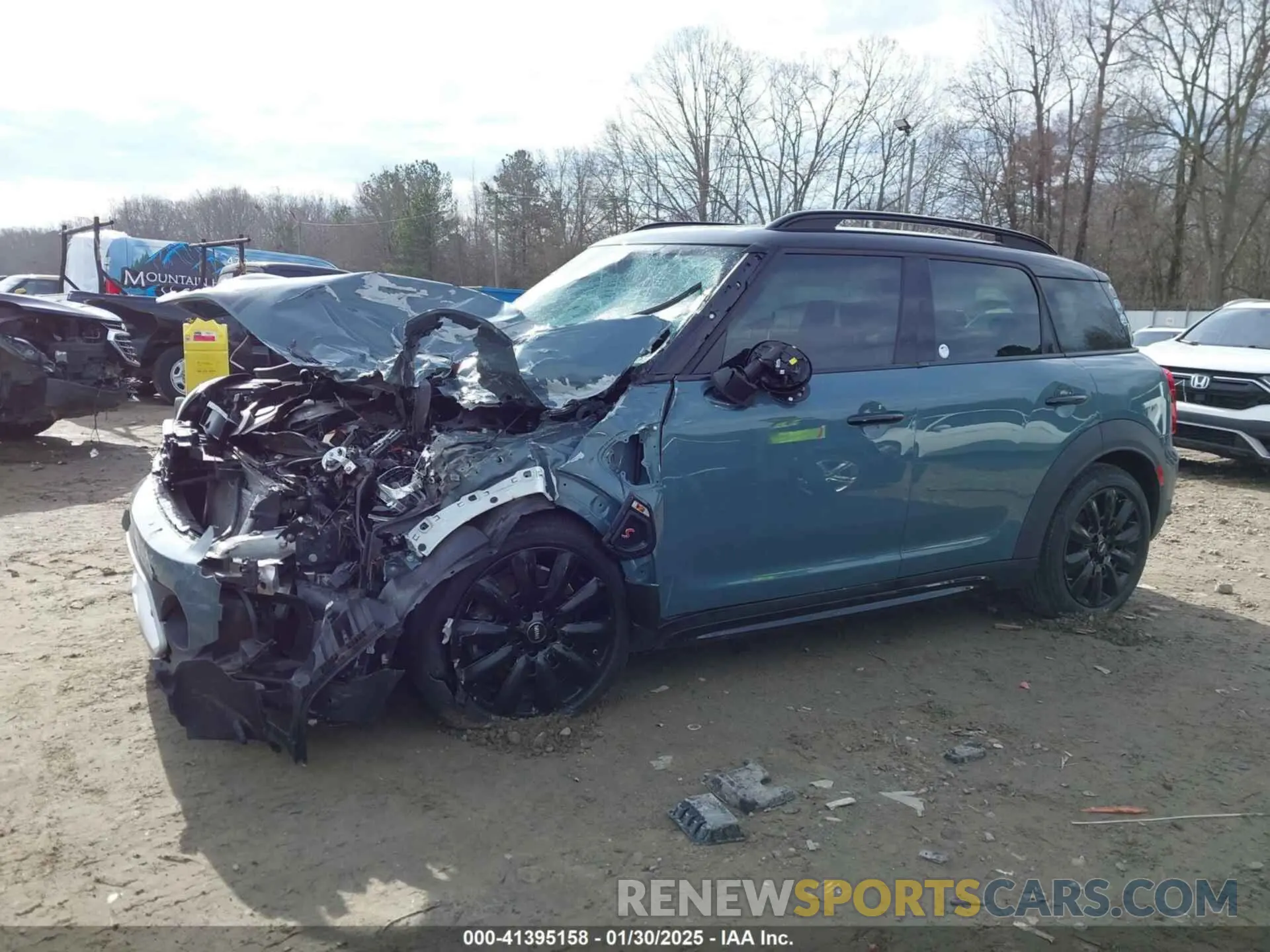 13 Photograph of a damaged car WMZ53BR03N3N44784 MINI COUNTRYMAN 2022