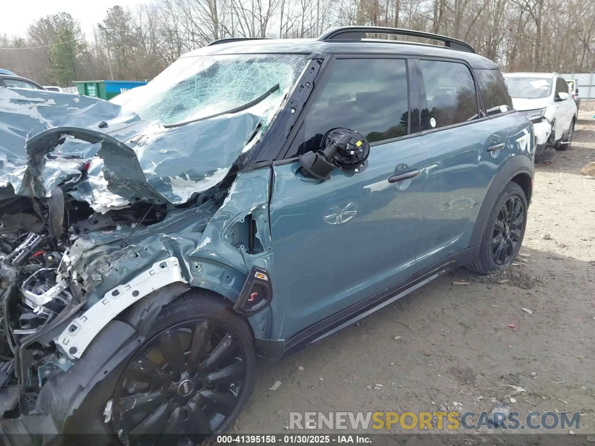 18 Photograph of a damaged car WMZ53BR03N3N44784 MINI COUNTRYMAN 2022