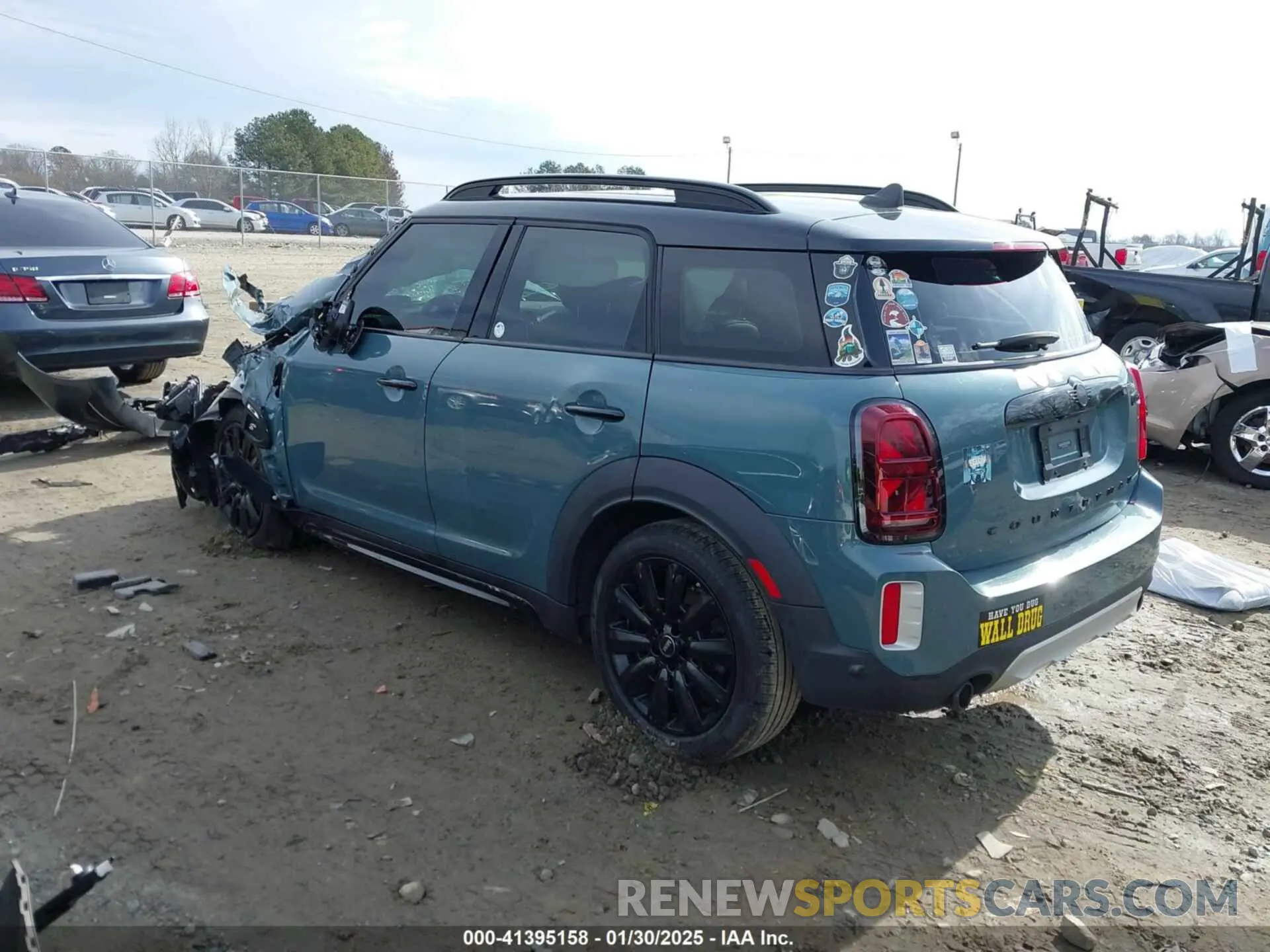 3 Photograph of a damaged car WMZ53BR03N3N44784 MINI COUNTRYMAN 2022