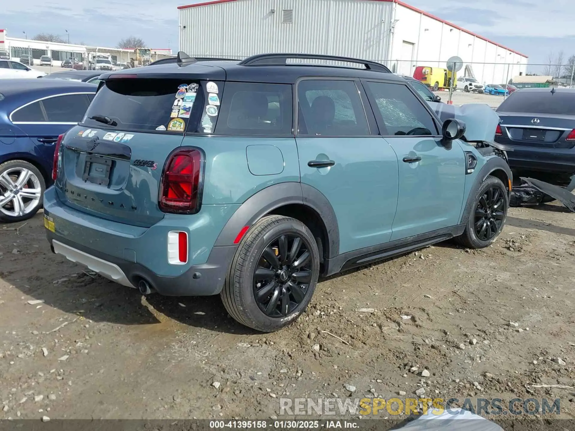 4 Photograph of a damaged car WMZ53BR03N3N44784 MINI COUNTRYMAN 2022