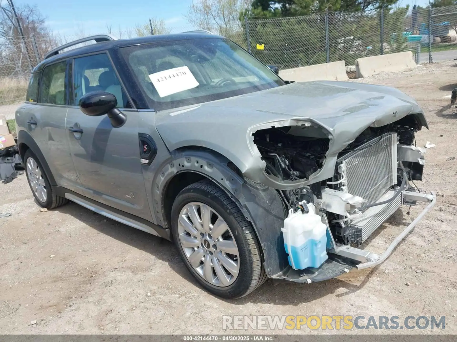 1 Photograph of a damaged car WMZ83BR03N3N56348 MINI COUNTRYMAN 2022