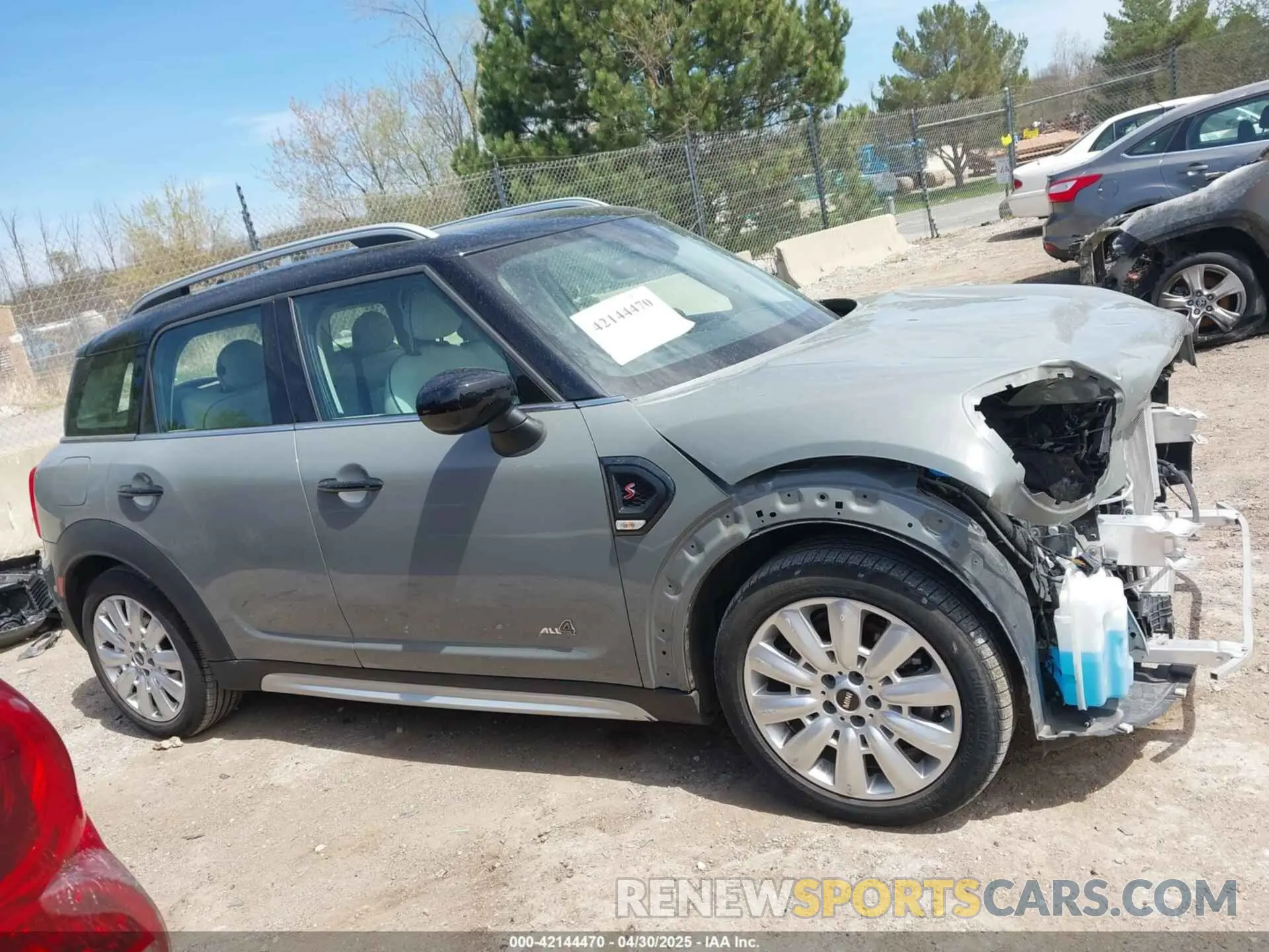 13 Photograph of a damaged car WMZ83BR03N3N56348 MINI COUNTRYMAN 2022