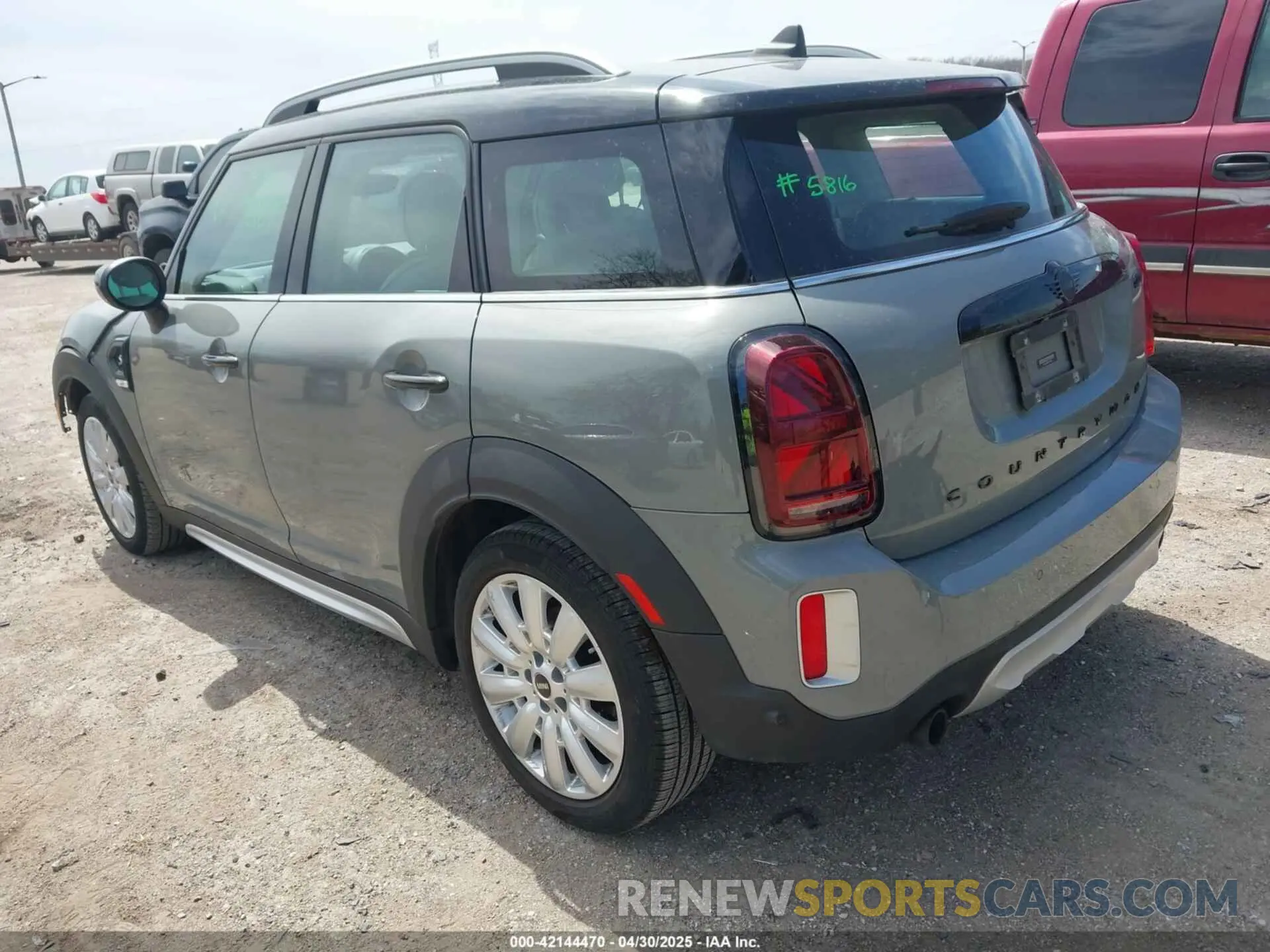 3 Photograph of a damaged car WMZ83BR03N3N56348 MINI COUNTRYMAN 2022