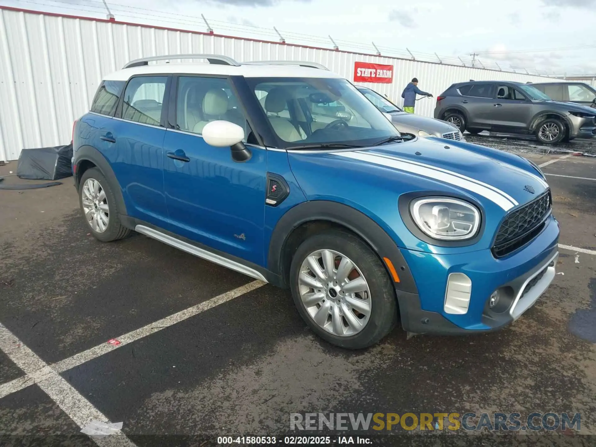 1 Photograph of a damaged car WMZ83BR05N3P16603 MINI COUNTRYMAN 2022