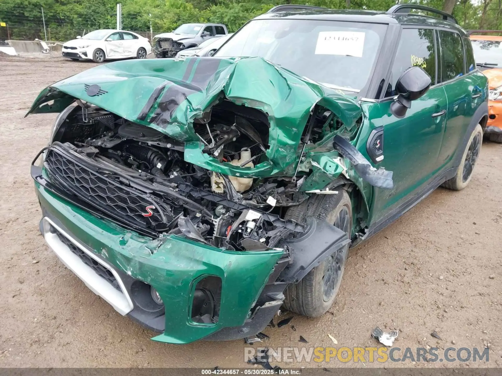 6 Photograph of a damaged car WMZ83BR00P3P56493 MINI COUNTRYMAN 2023