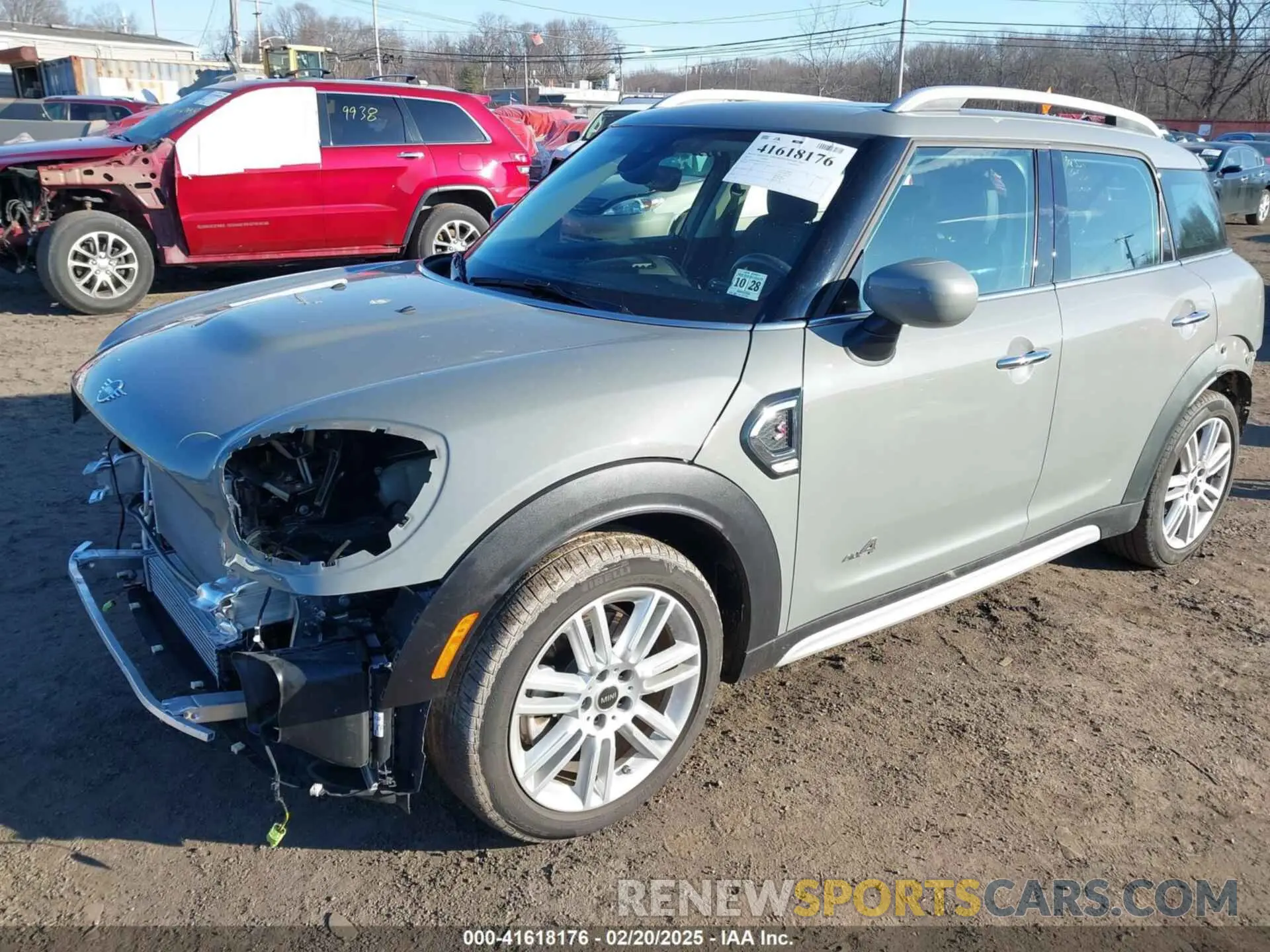21 Photograph of a damaged car WMZ83BR00P3P57630 MINI COUNTRYMAN 2023
