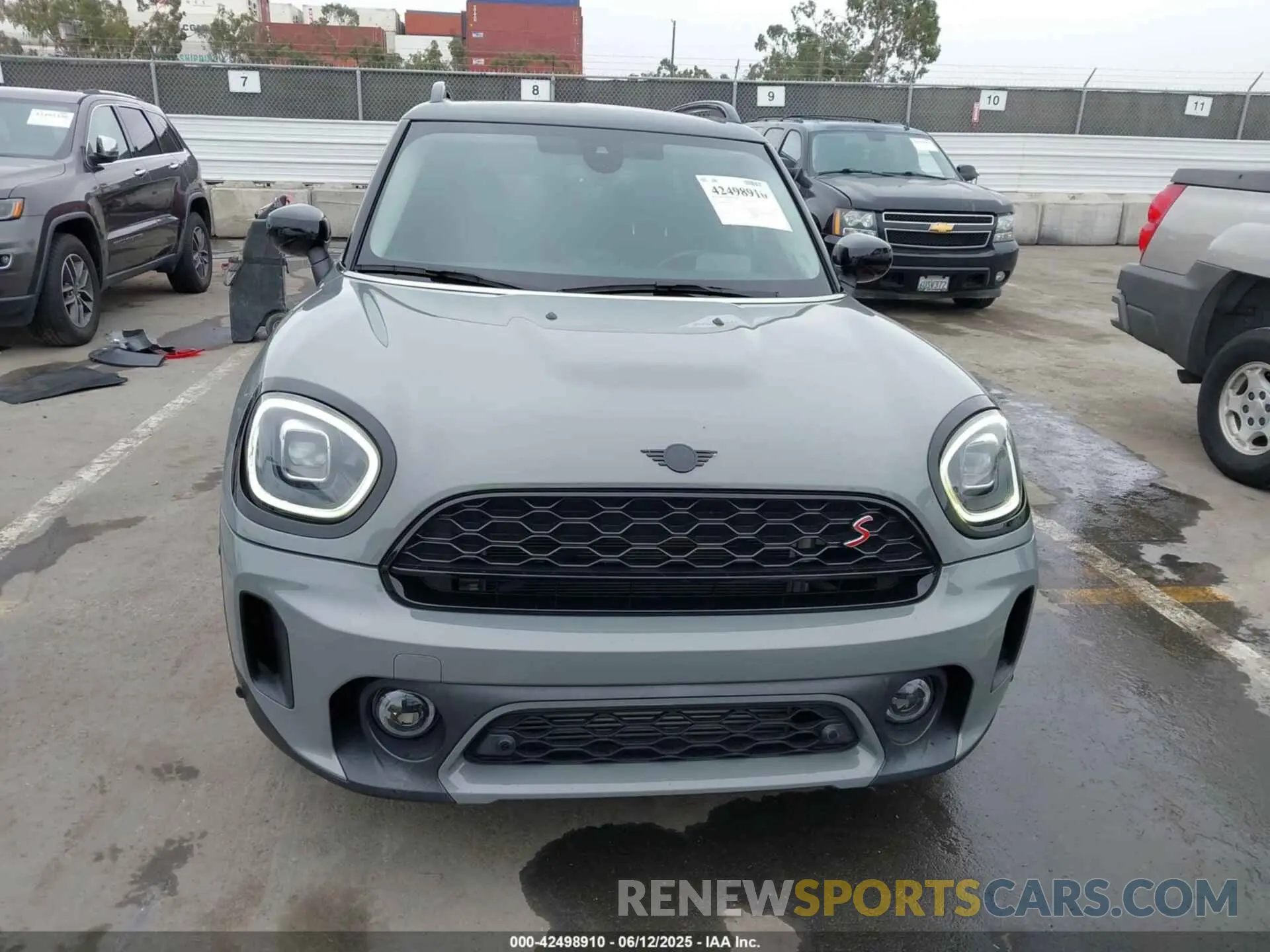 12 Photograph of a damaged car WMZ83BR07P3P70021 MINI COUNTRYMAN 2023