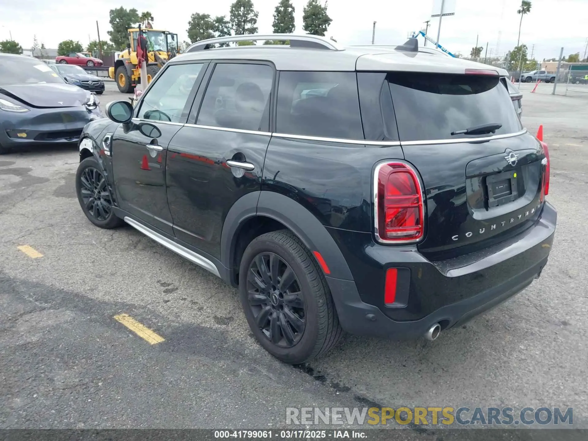 3 Photograph of a damaged car WMZ53BR00R3S05583 MINI COUNTRYMAN 2024