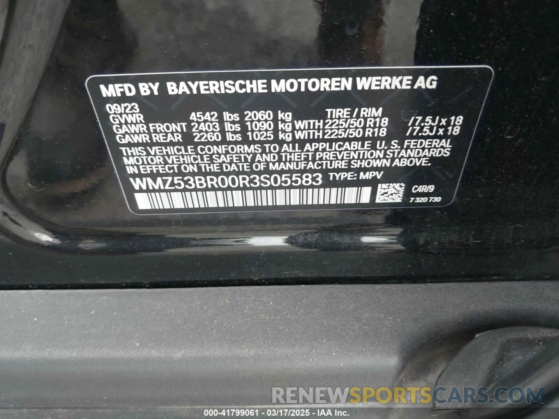 9 Photograph of a damaged car WMZ53BR00R3S05583 MINI COUNTRYMAN 2024