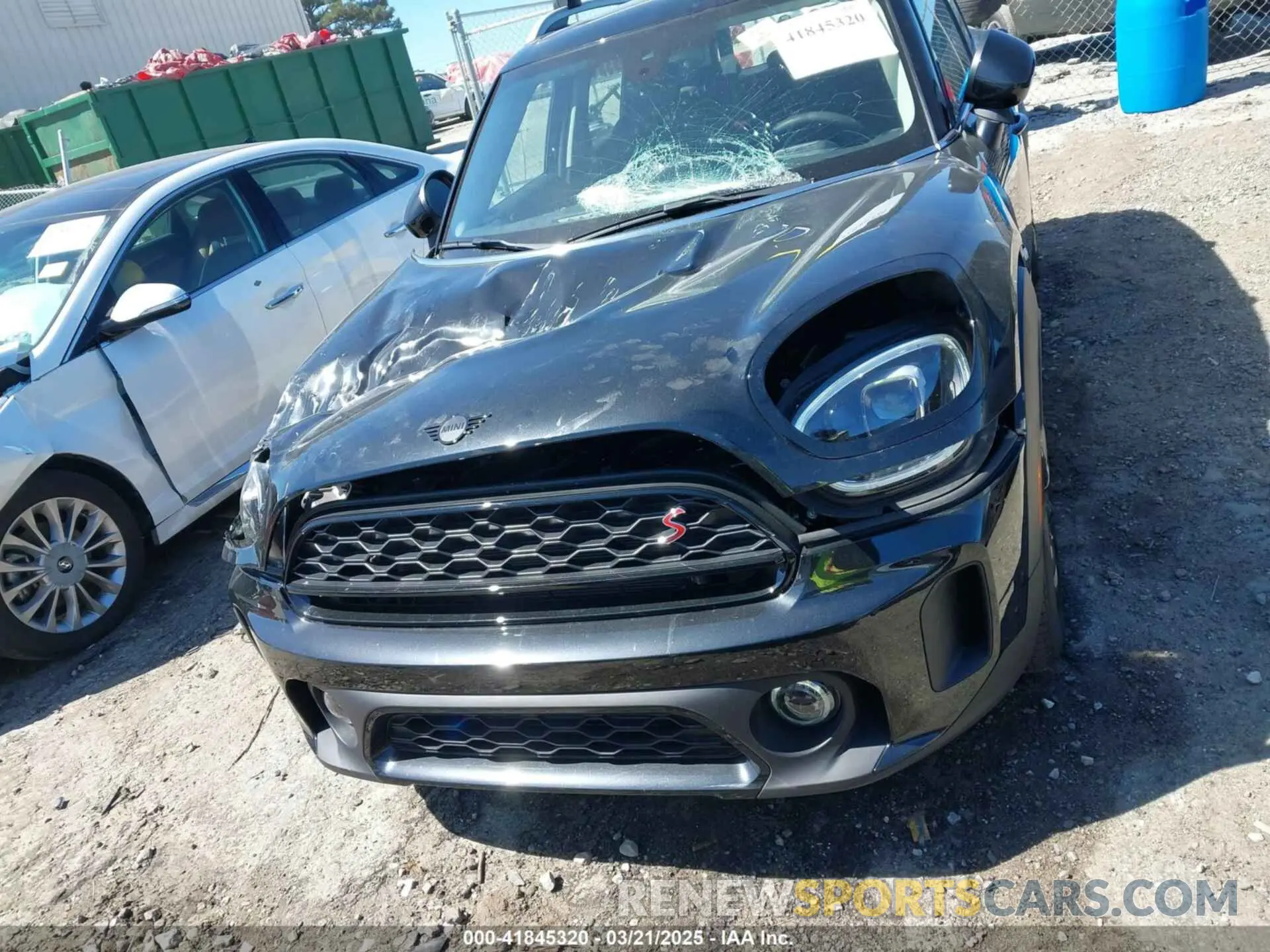 12 Photograph of a damaged car WMZ53BR08R3S33762 MINI COUNTRYMAN 2024