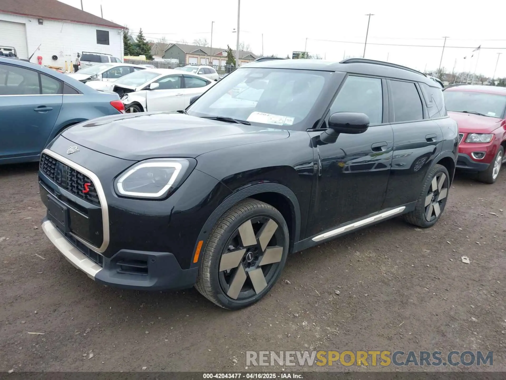 2 Photograph of a damaged car WMZ23GA06S7P27483 MINI COUNTRYMAN 2025