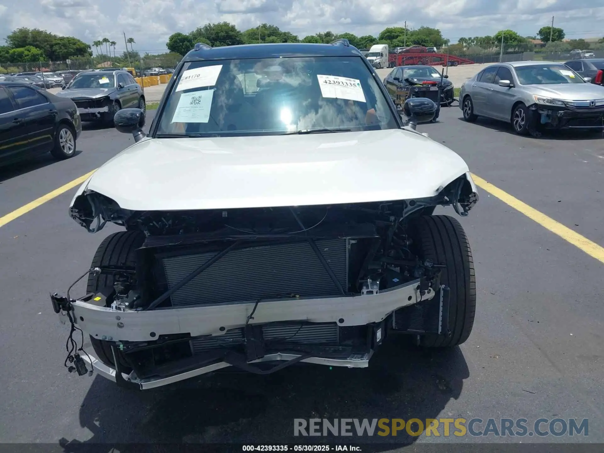 13 Photograph of a damaged car WMZ23GA06S7R31166 MINI COUNTRYMAN 2025