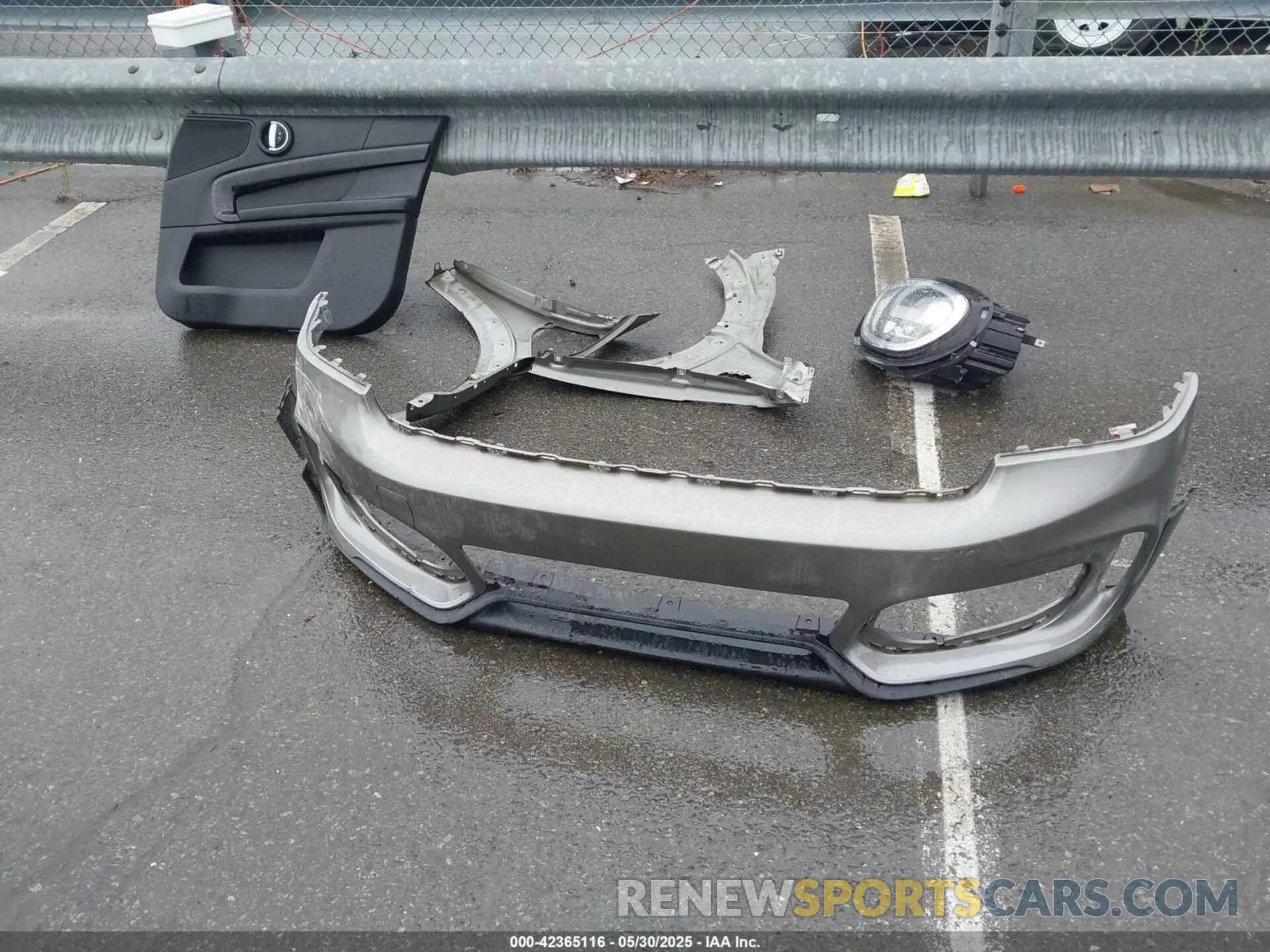 12 Photograph of a damaged car WMZYU7C58K3F93747 MINI E COUNTRYMAN 2019