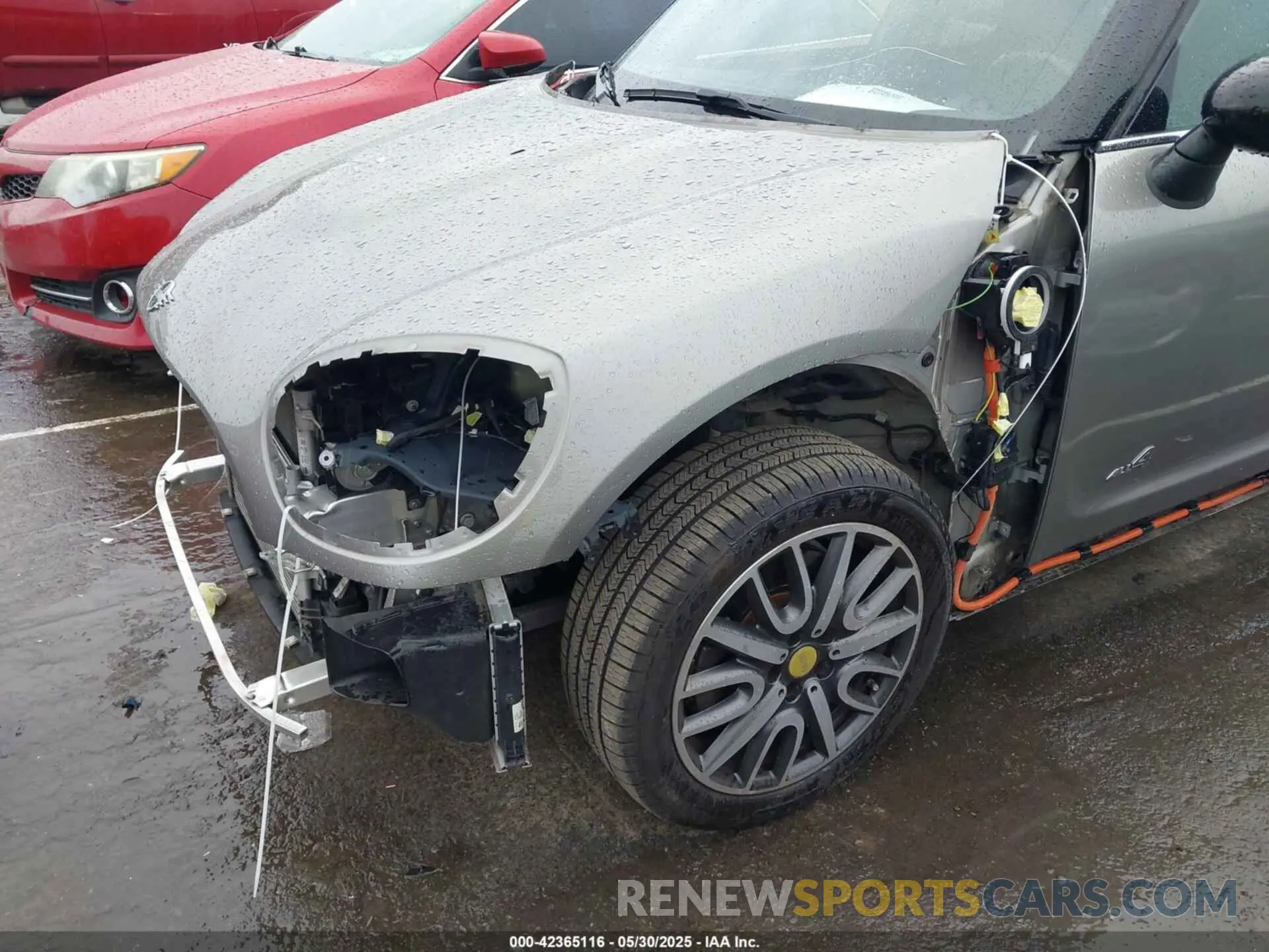 18 Photograph of a damaged car WMZYU7C58K3F93747 MINI E COUNTRYMAN 2019