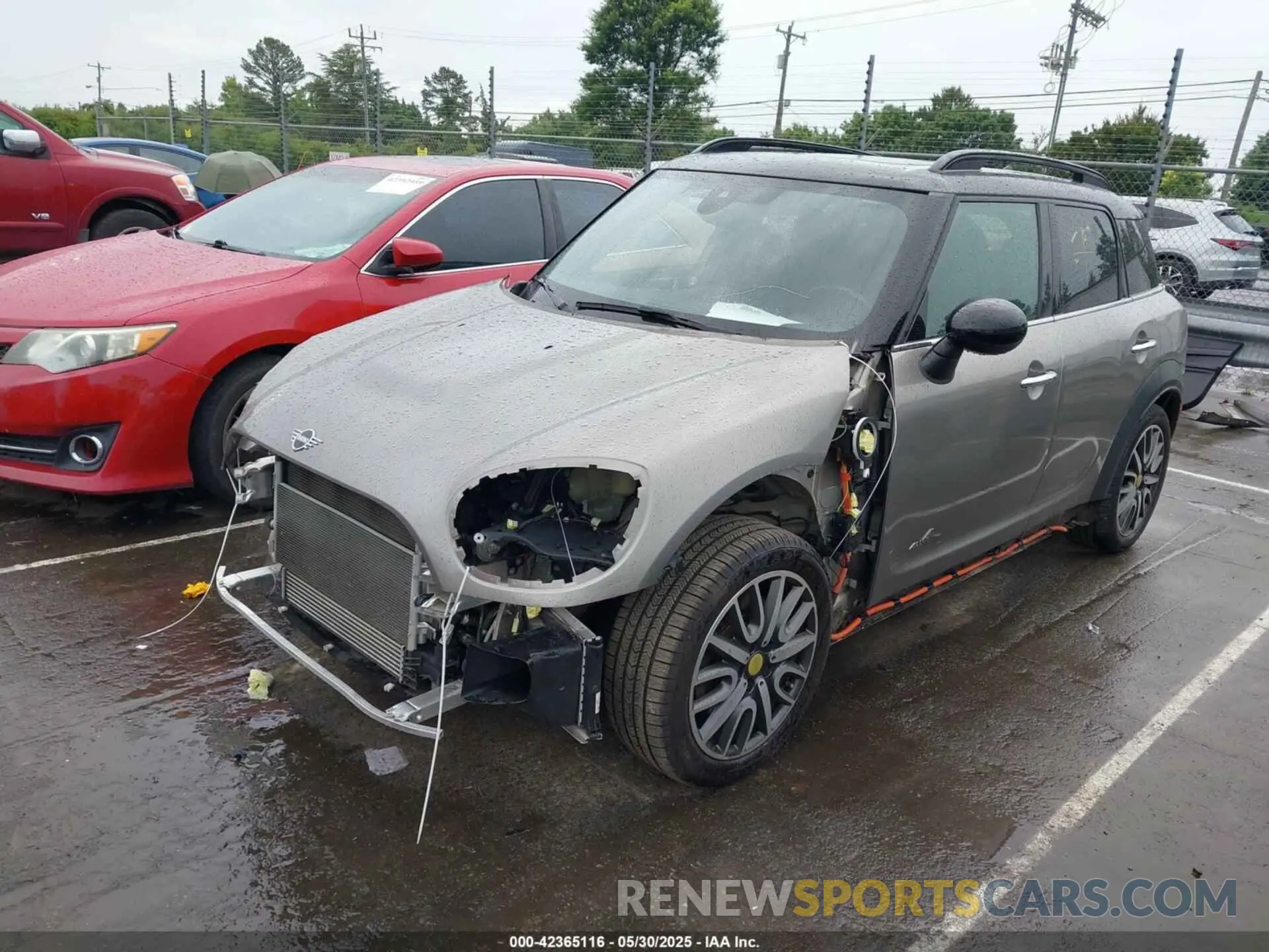 2 Photograph of a damaged car WMZYU7C58K3F93747 MINI E COUNTRYMAN 2019