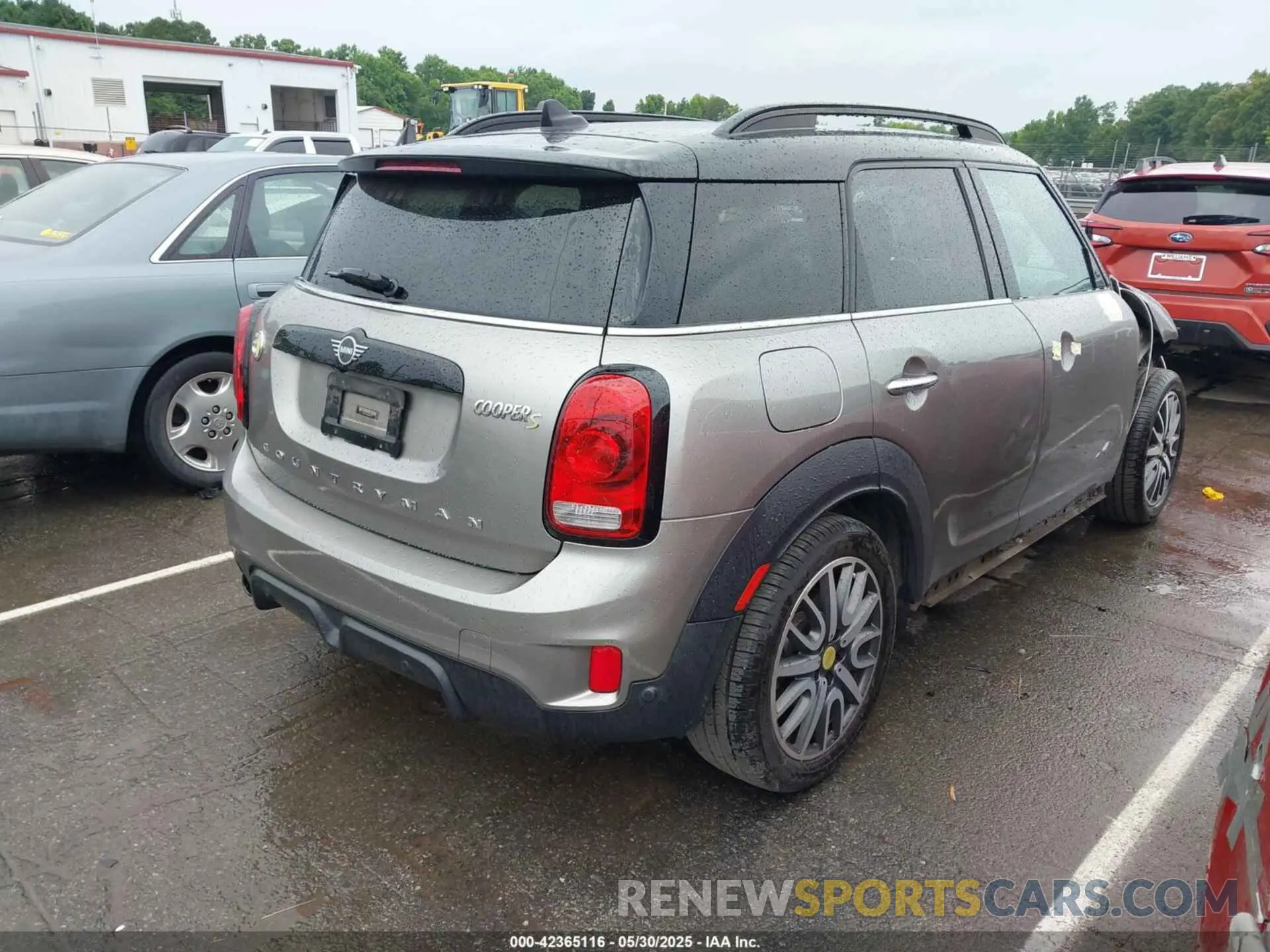4 Photograph of a damaged car WMZYU7C58K3F93747 MINI E COUNTRYMAN 2019