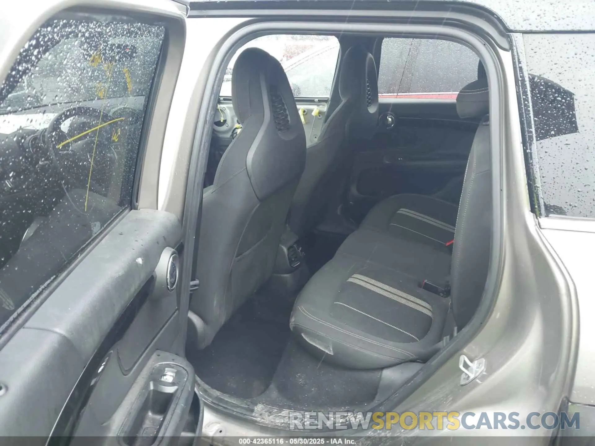 8 Photograph of a damaged car WMZYU7C58K3F93747 MINI E COUNTRYMAN 2019