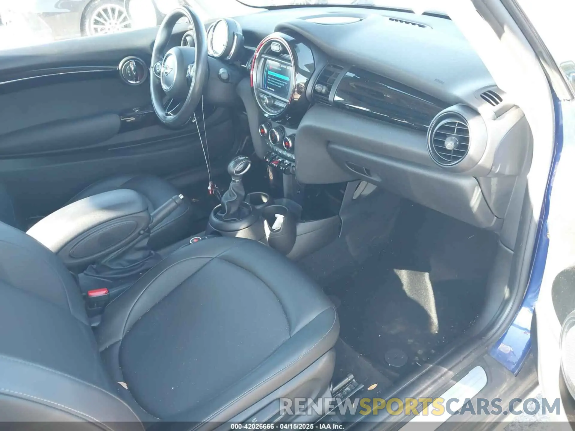 5 Photograph of a damaged car WMWXP5C52K2H97728 MINI HARDTOP 2019
