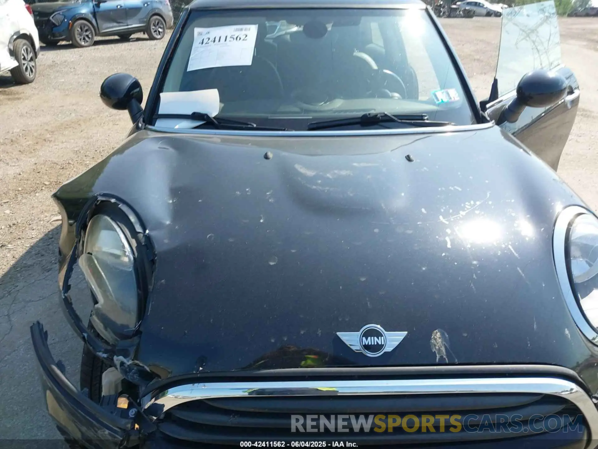 10 Photograph of a damaged car WMWXP5C55K2H29892 MINI HARDTOP 2019