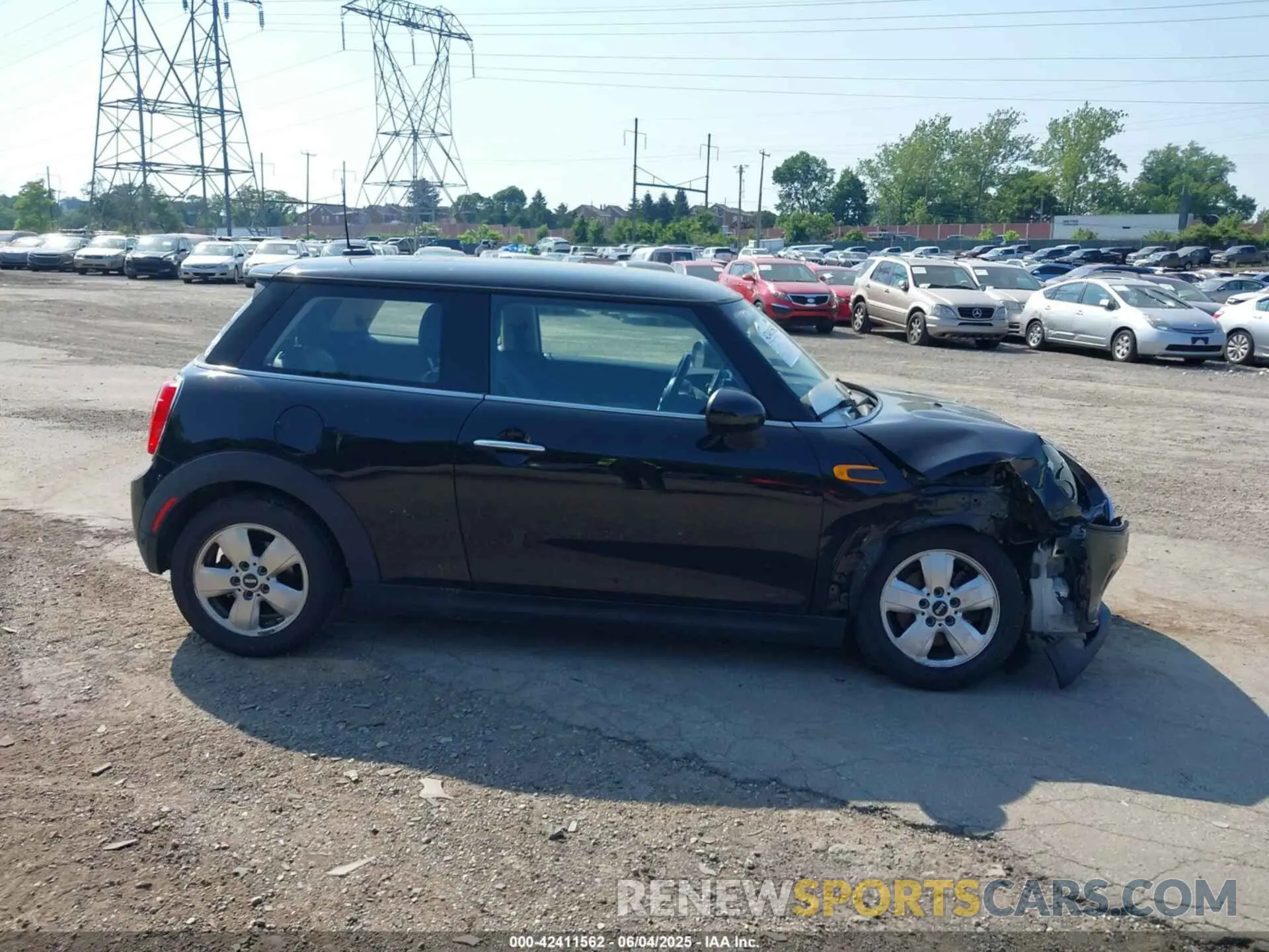 13 Photograph of a damaged car WMWXP5C55K2H29892 MINI HARDTOP 2019
