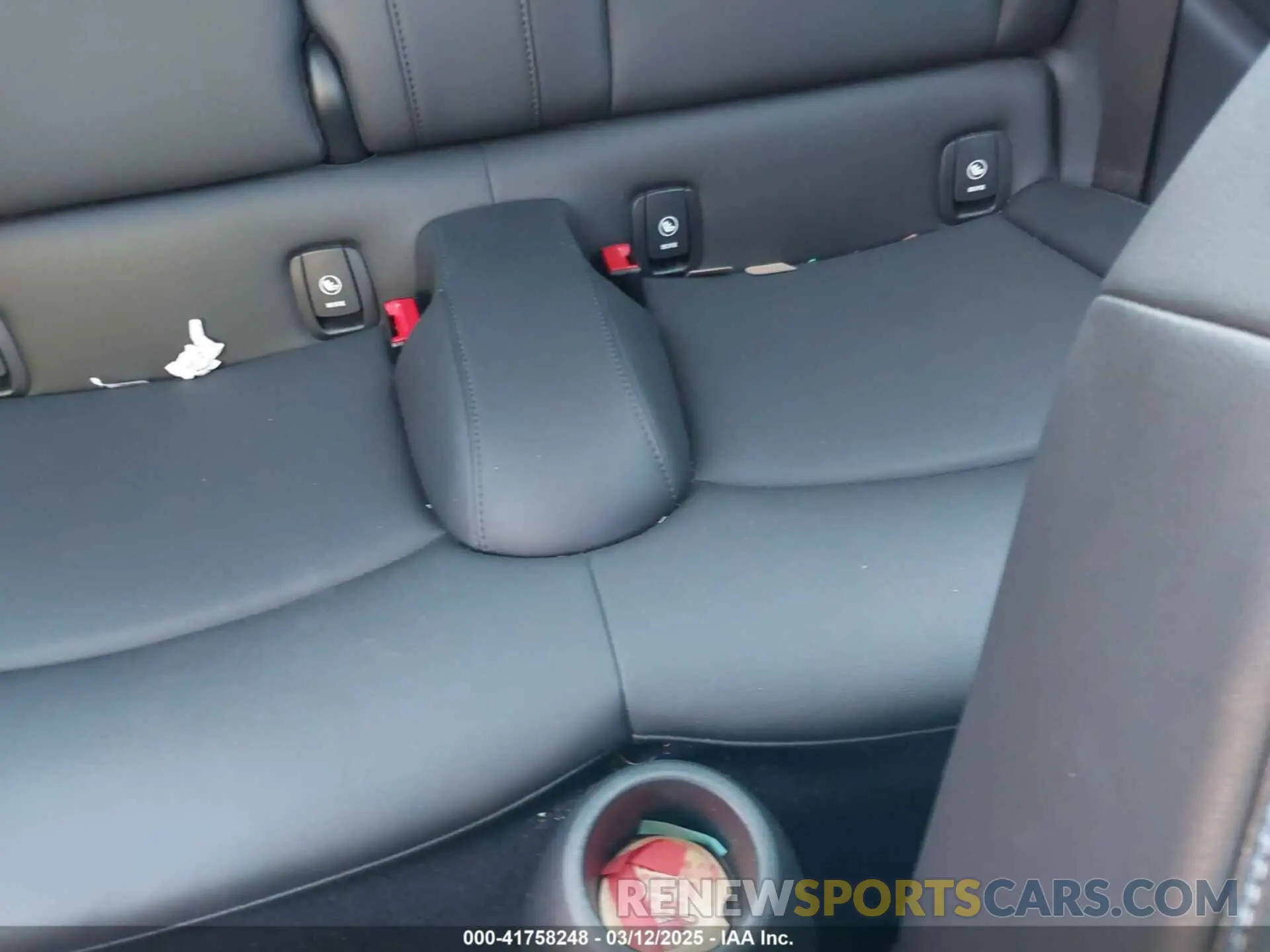 8 Photograph of a damaged car WMWXP5C5XK2H32139 MINI HARDTOP 2019