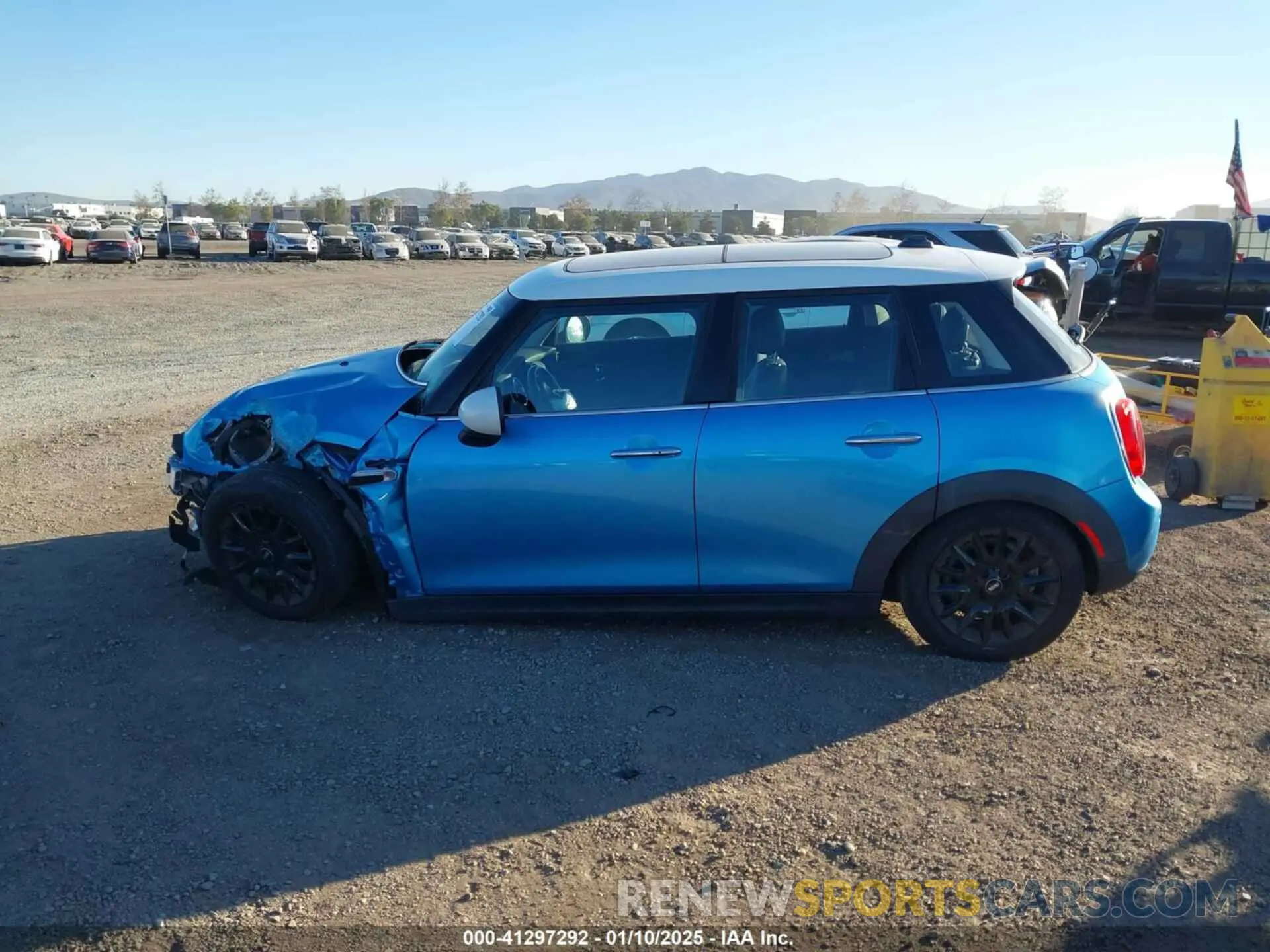 15 Photograph of a damaged car WMWXU1C53K2J02378 MINI HARDTOP 2019
