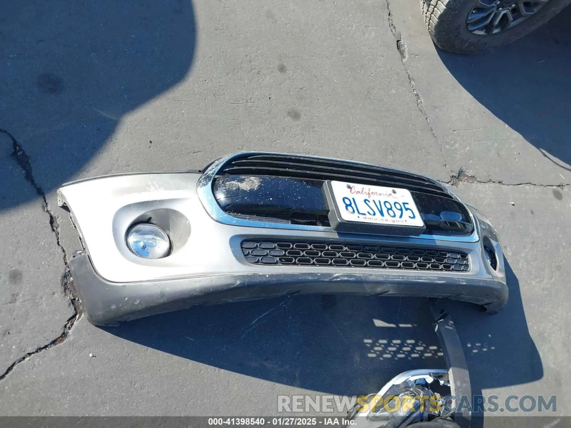 18 Photograph of a damaged car WMWXU1C59K2L24715 MINI HARDTOP 2019