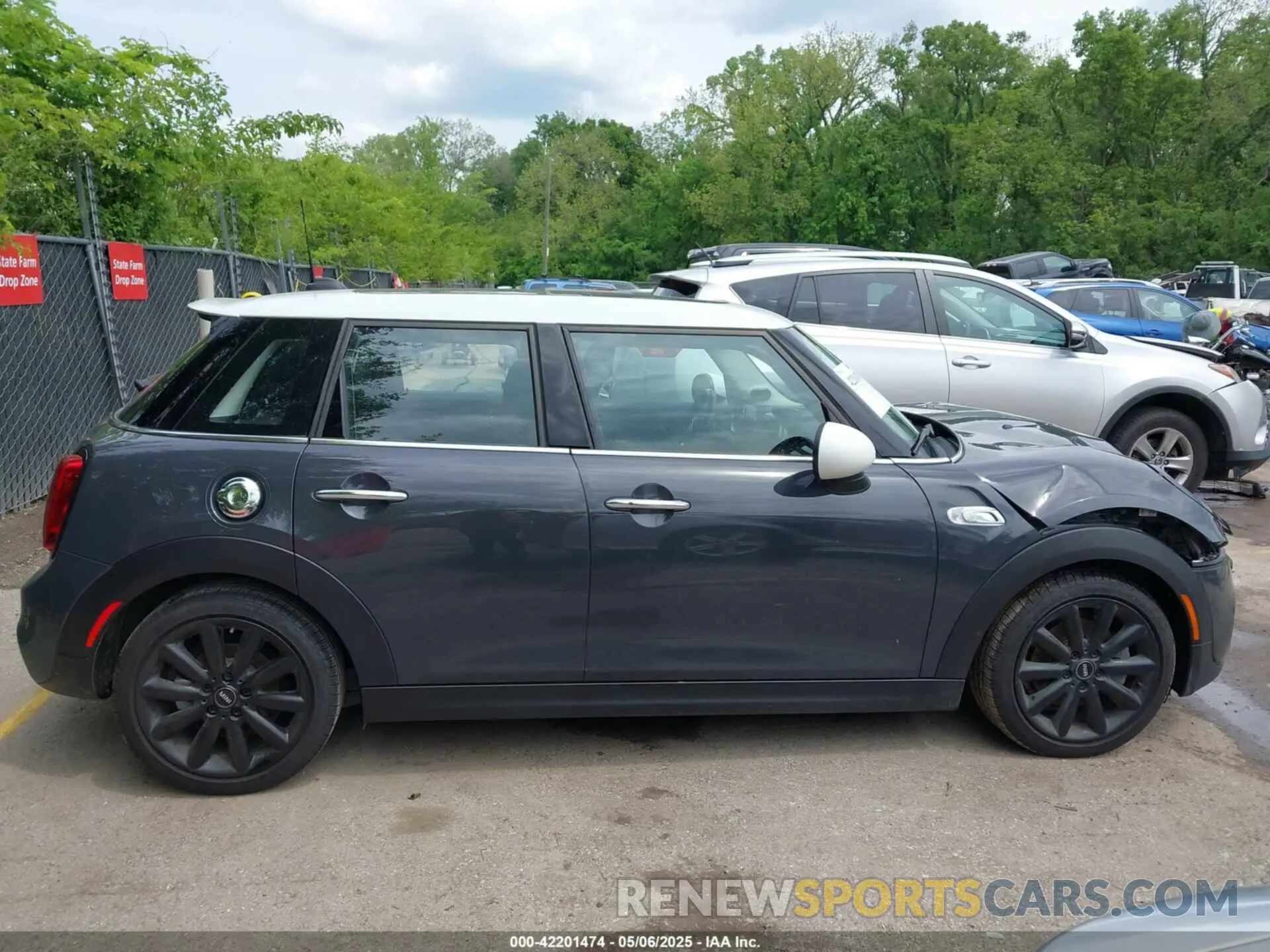 13 Photograph of a damaged car WMWXU3C54K2H86856 MINI HARDTOP 2019