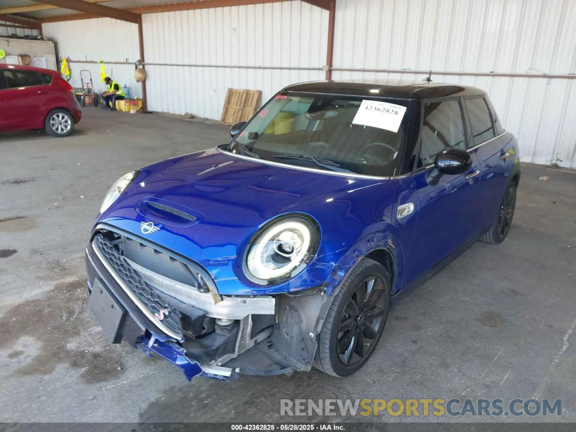 6 Photograph of a damaged car WMWXU3C56K2H54765 MINI HARDTOP 2019