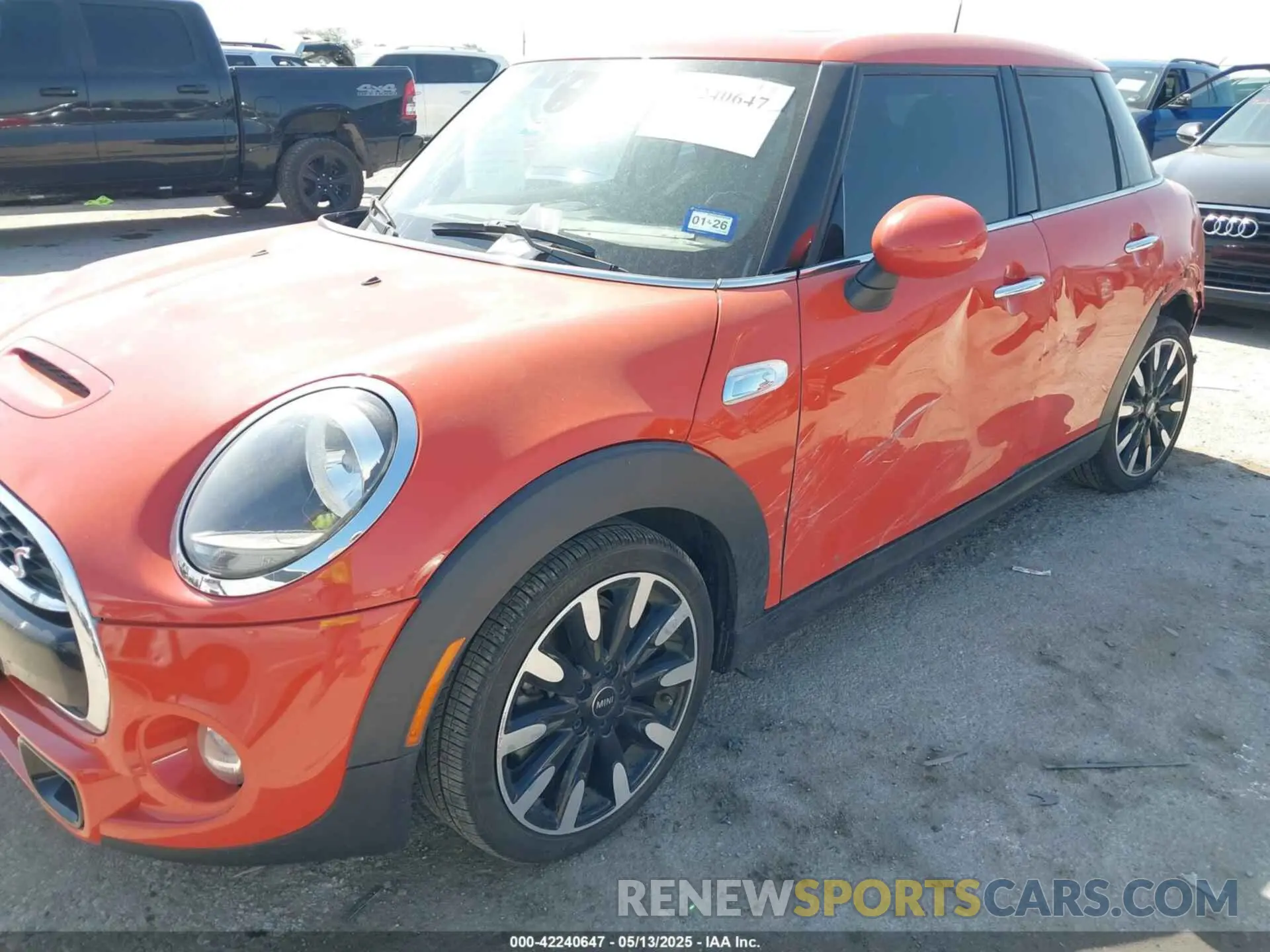 6 Photograph of a damaged car WMWXU3C57K2B64946 MINI HARDTOP 2019