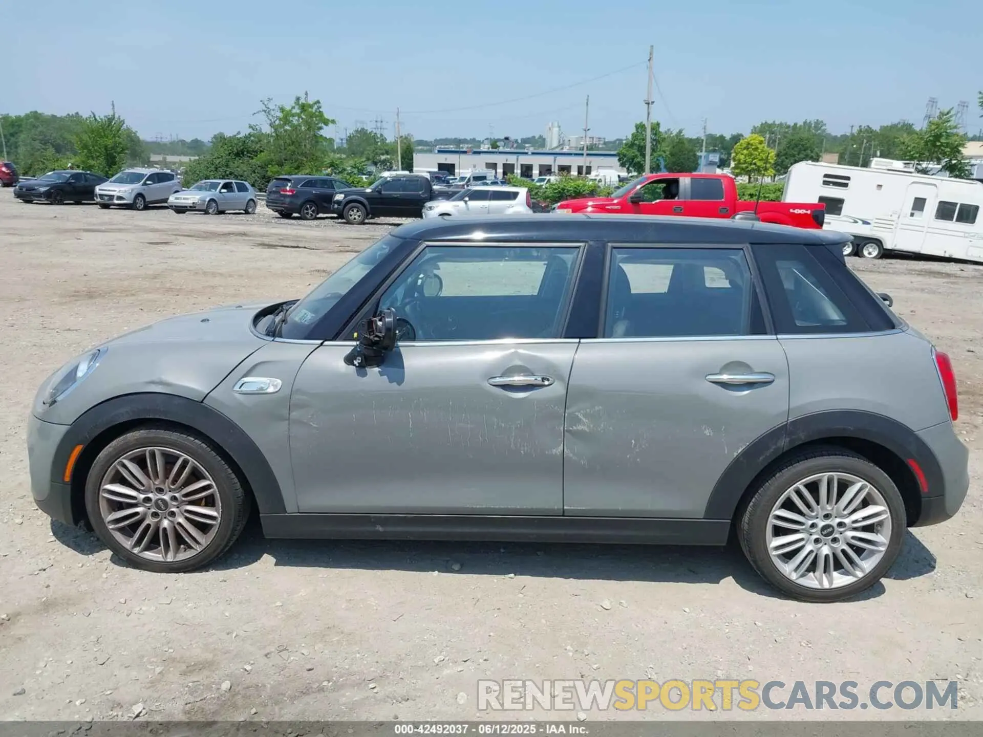 6 Photograph of a damaged car WMWXU3C57K2H54547 MINI HARDTOP 2019