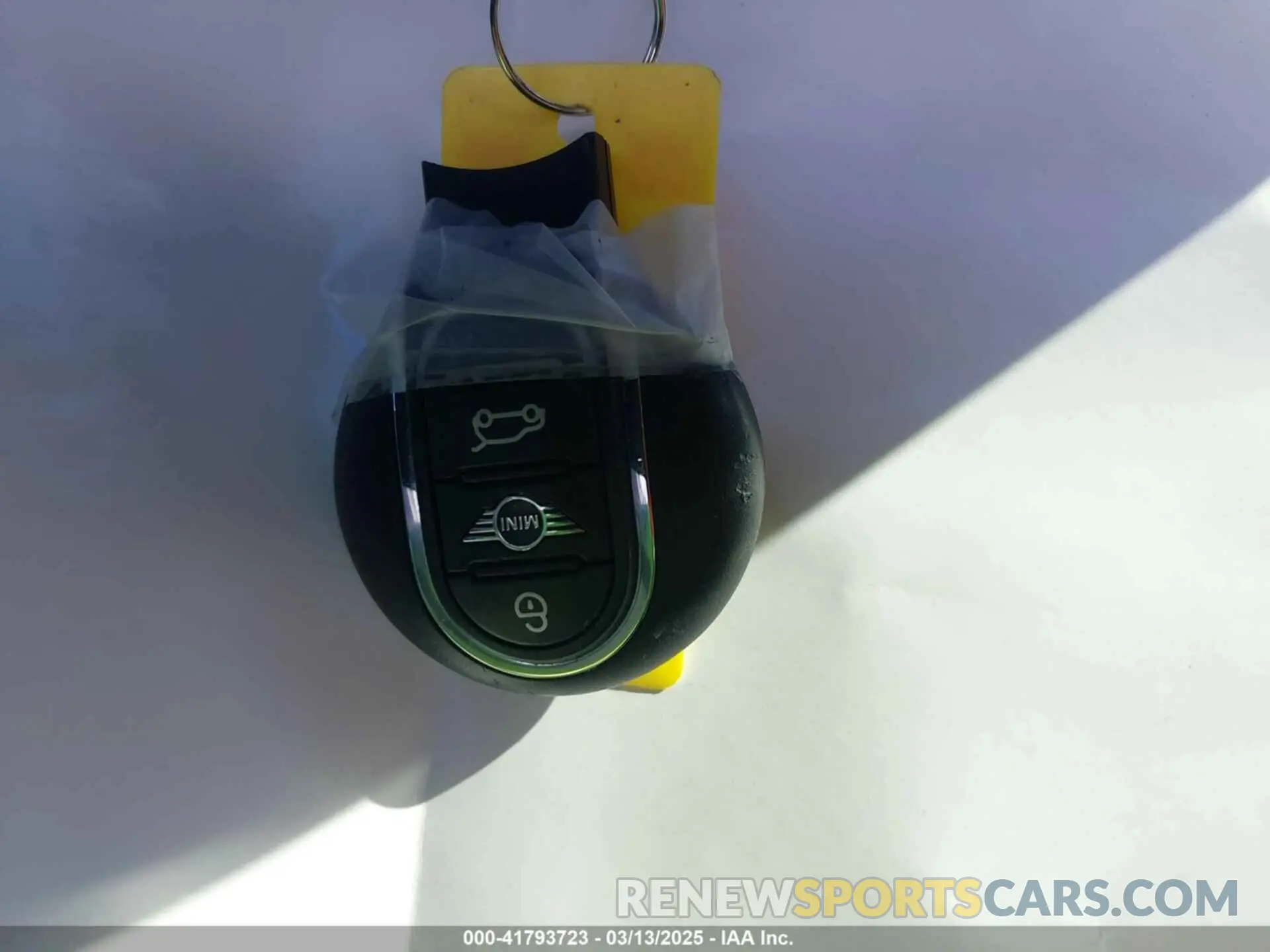 11 Photograph of a damaged car WMWXR3C02L2M01430 MINI HARDTOP 2020